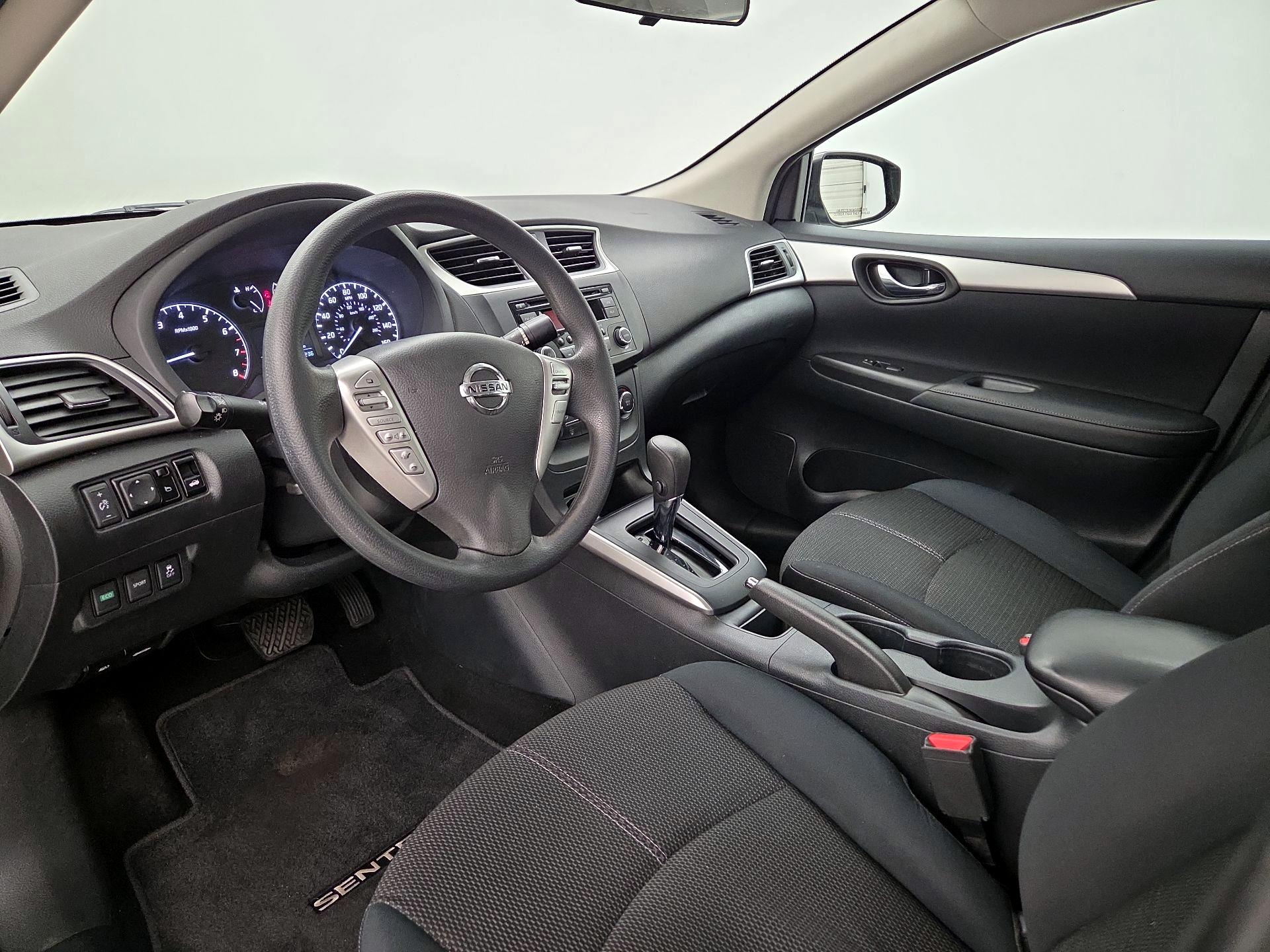 Thumbnail: 2017 Nissan Sentra - 11