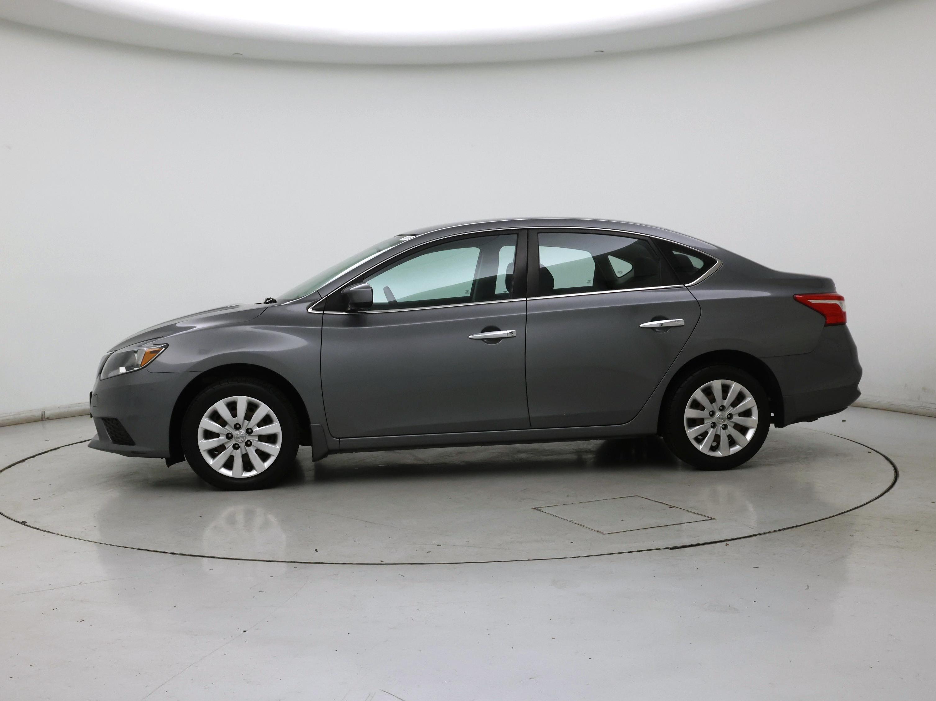 Thumbnail: 2017 Nissan Sentra - 3