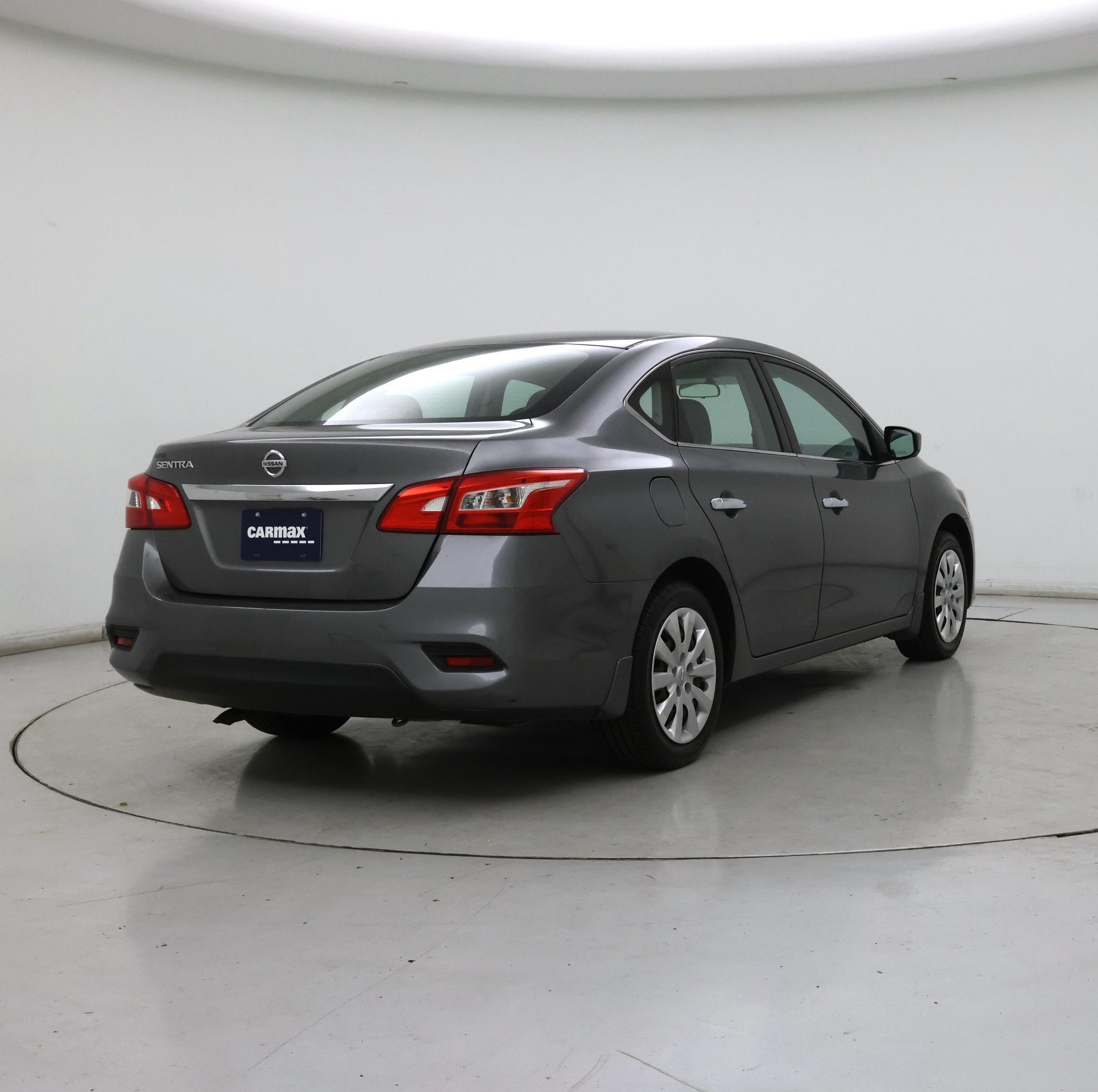 Thumbnail: 2017 Nissan Sentra - 8