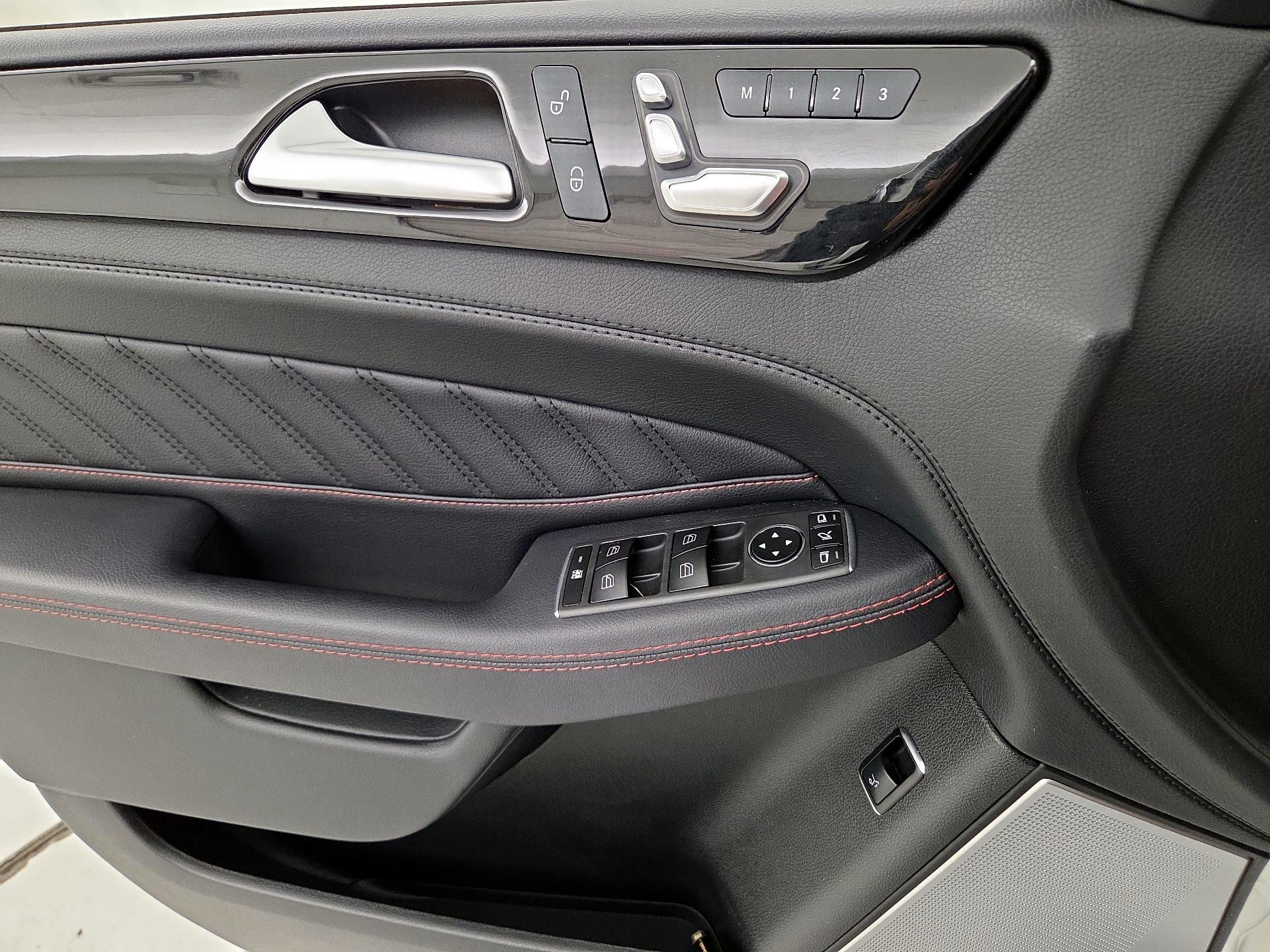 Thumbnail: 2019 Mercedes-Benz GLE - 12