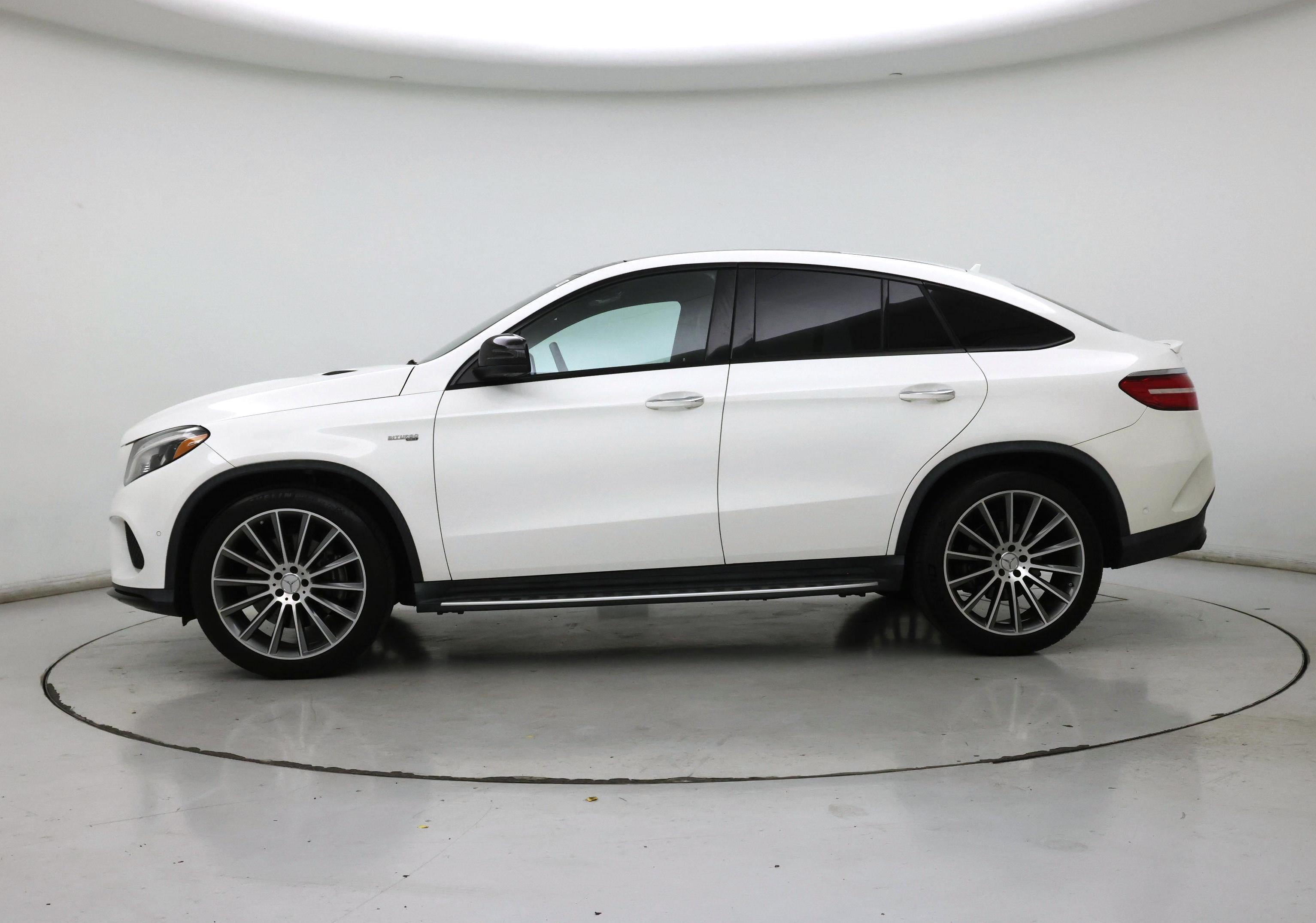 Thumbnail: 2019 Mercedes-Benz GLE - 3