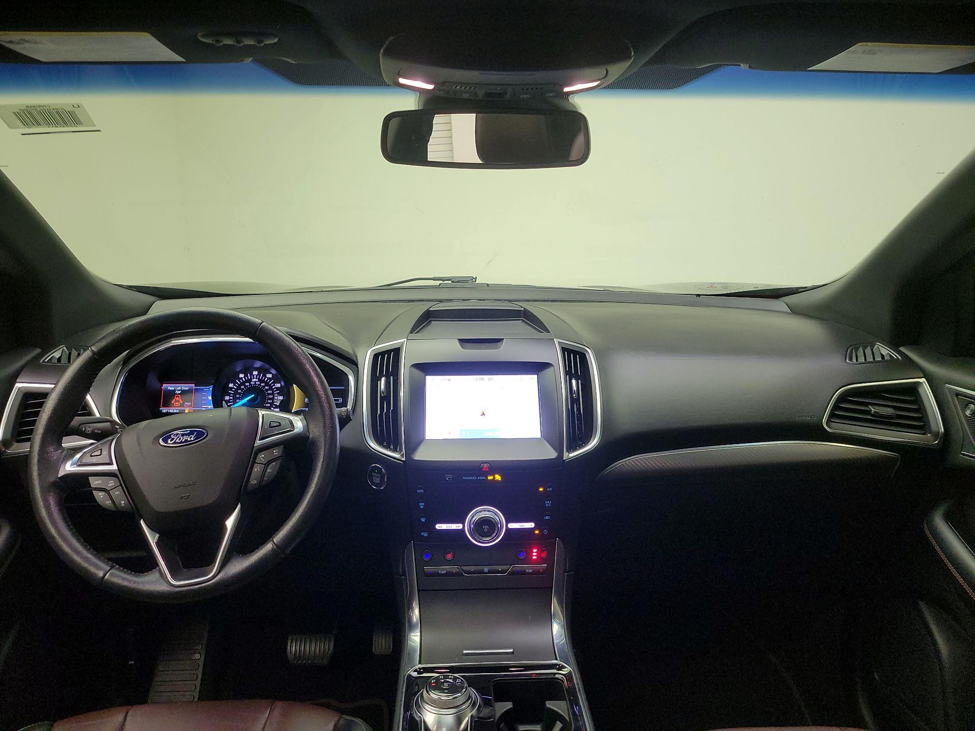 Thumbnail: 2020 Ford Edge - 9