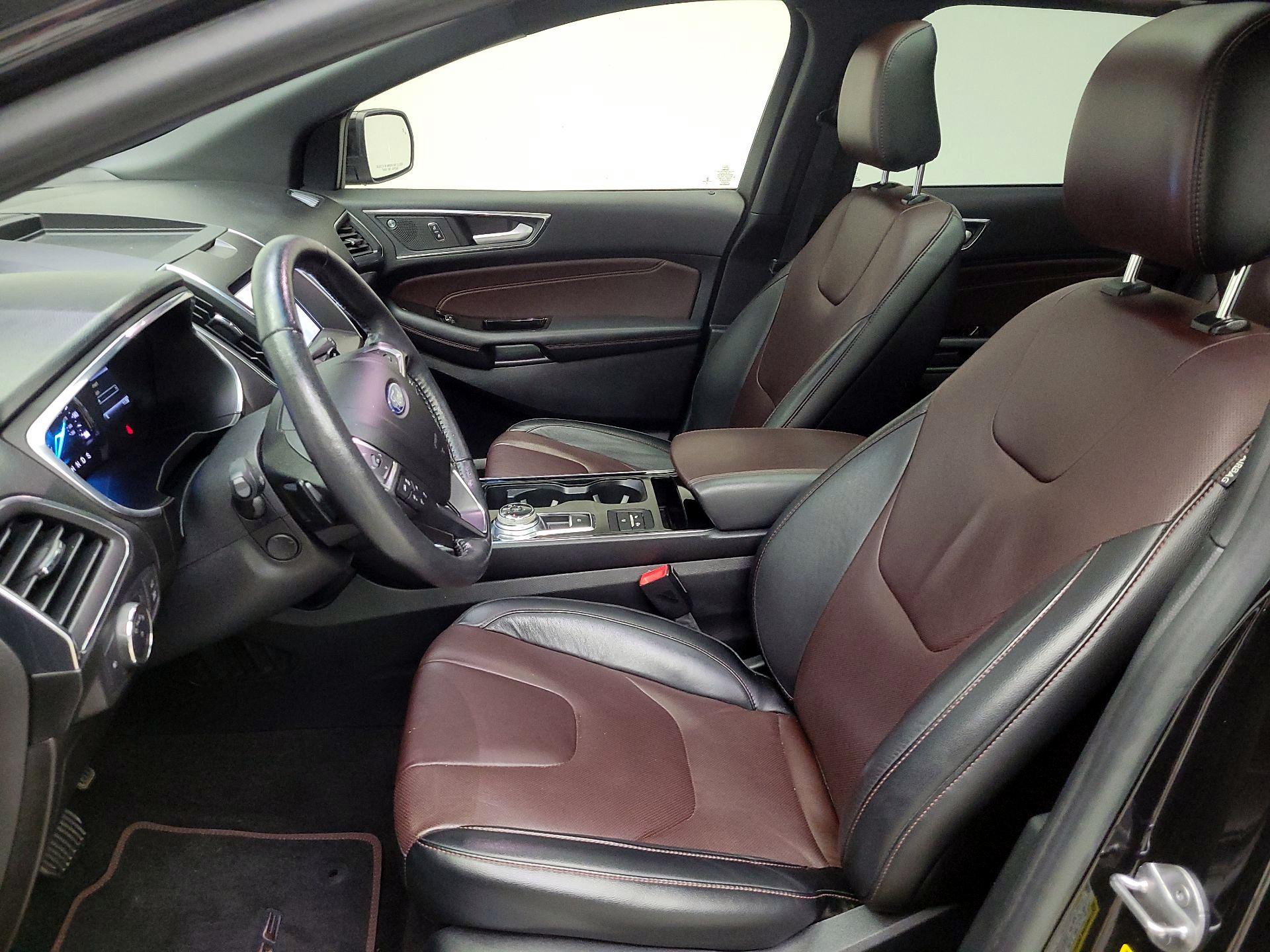 Thumbnail: 2020 Ford Edge - 11