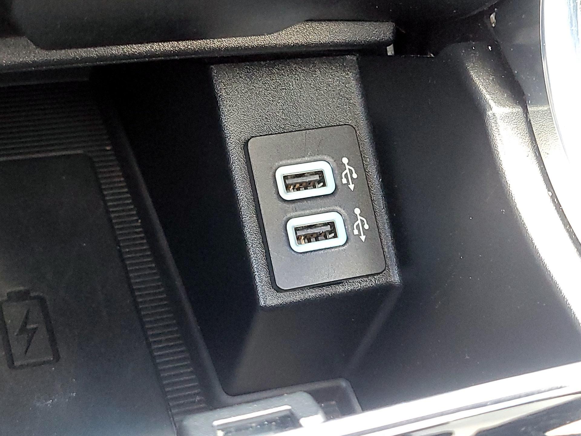 Thumbnail: 2020 Ford Edge - 19