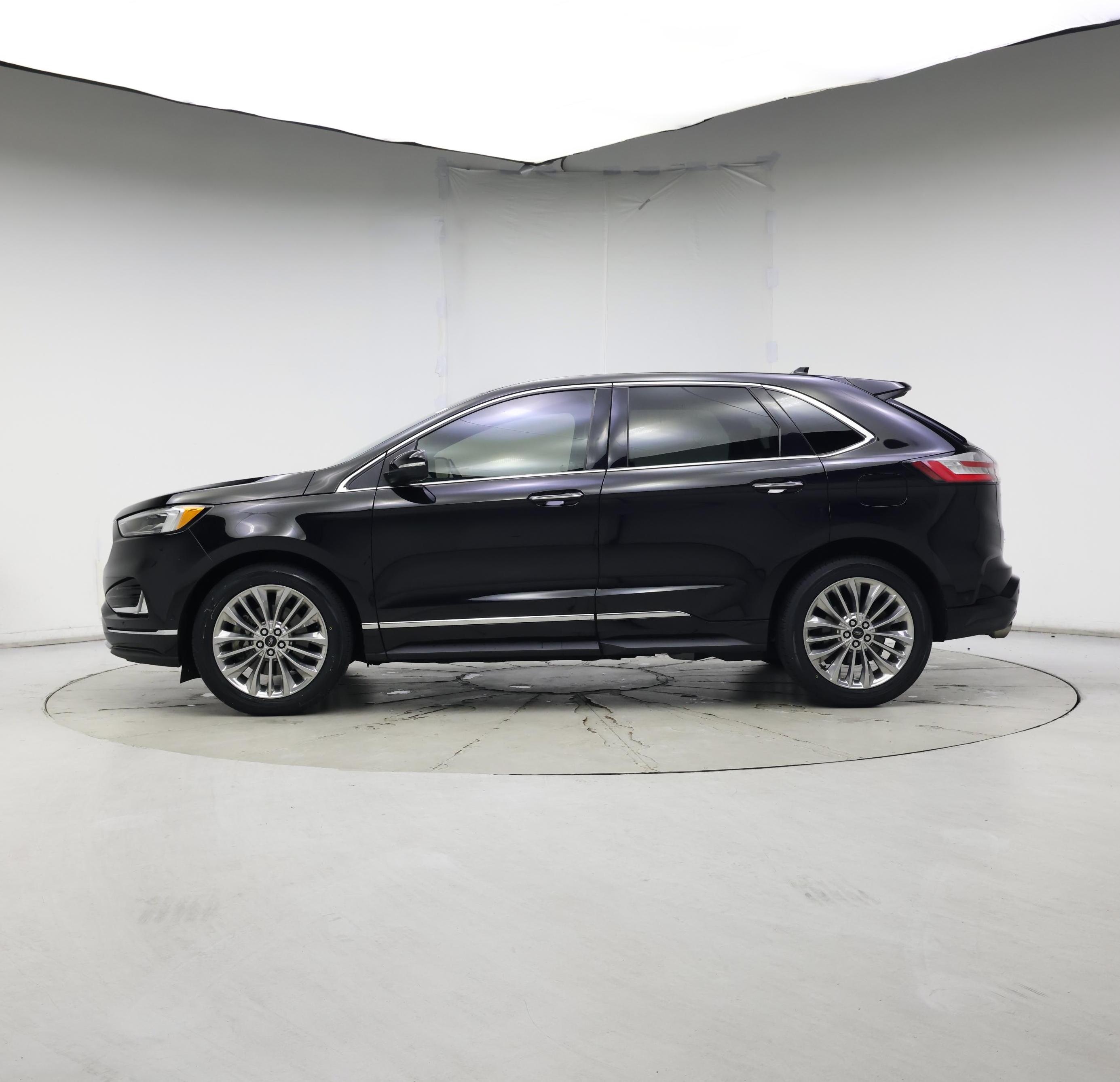 Thumbnail: 2020 Ford Edge - 3