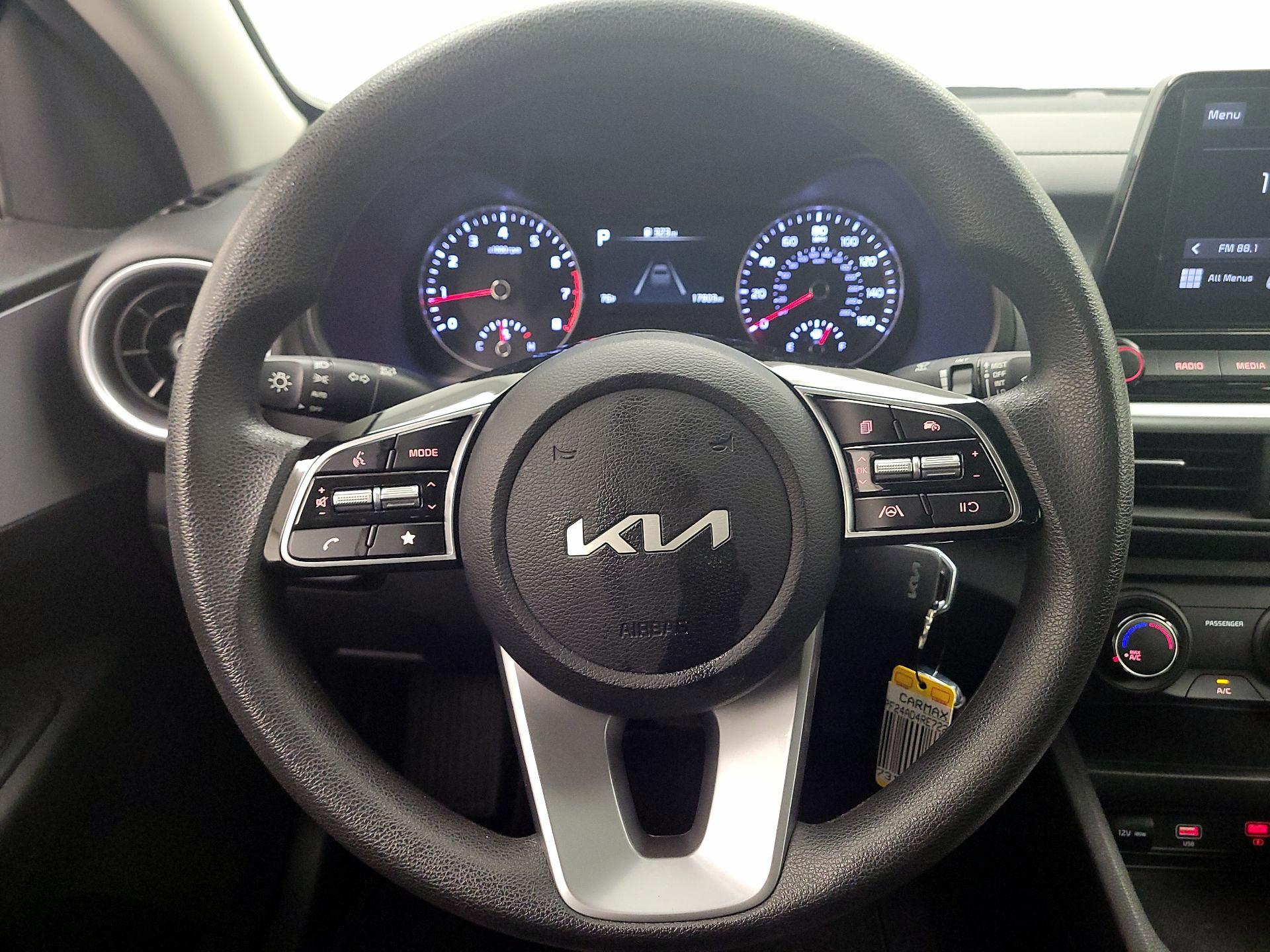 Thumbnail: 2024 Kia Forte - 10