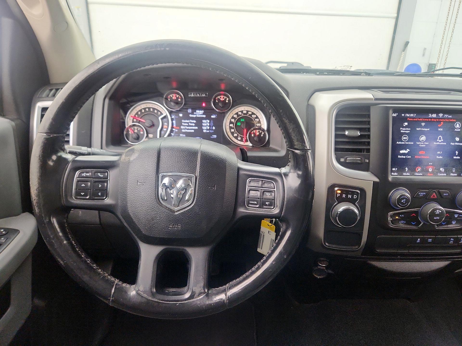 Thumbnail: 2019 RAM 1500 Classic - 10