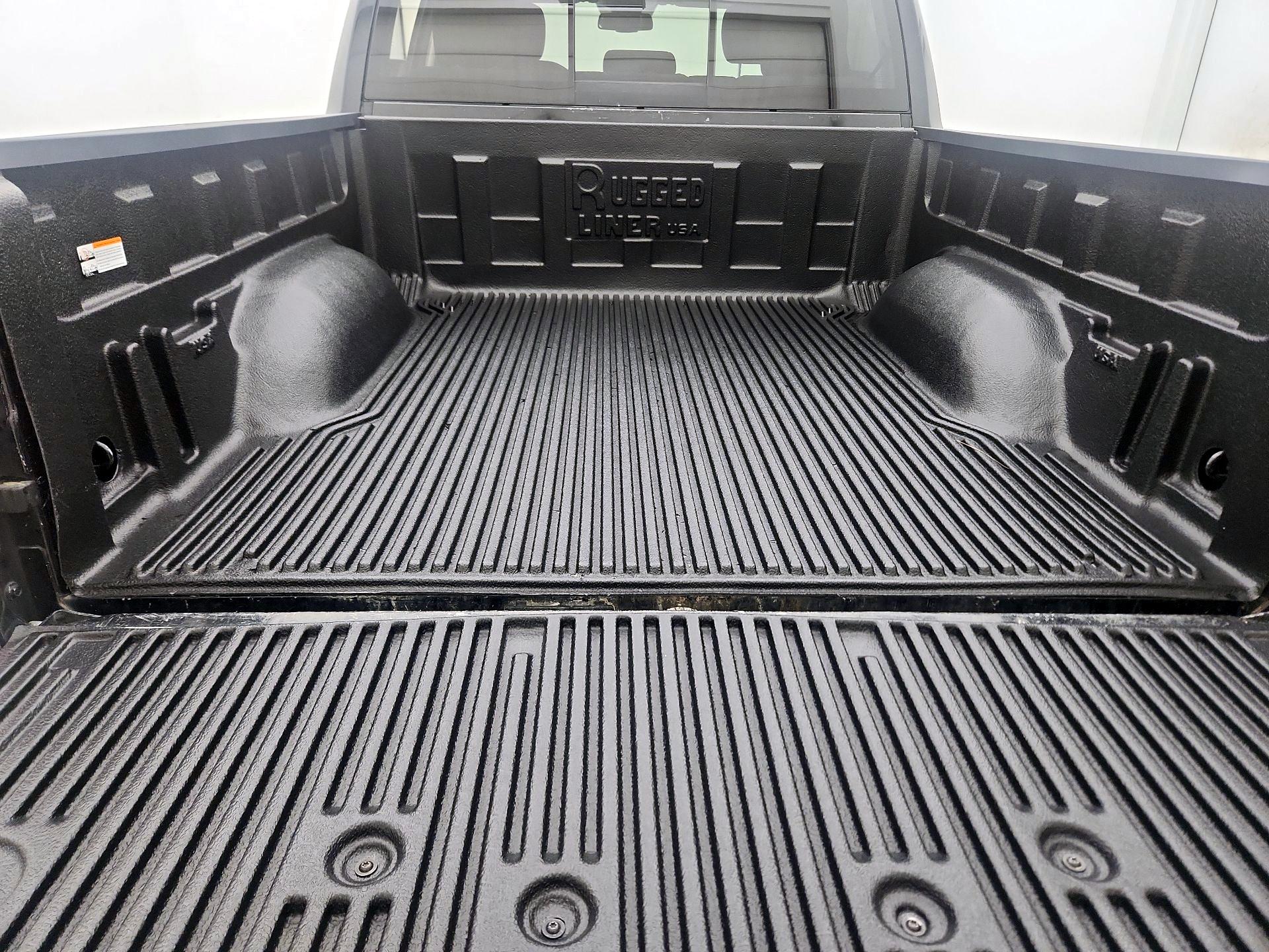 Thumbnail: 2019 RAM 1500 Classic - 20