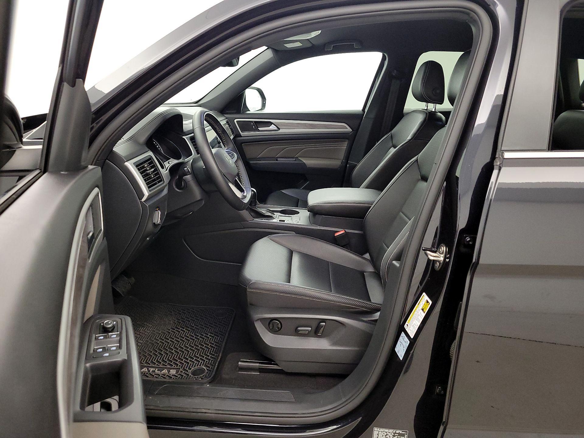 Thumbnail: 2021 Volkswagen Atlas - 11