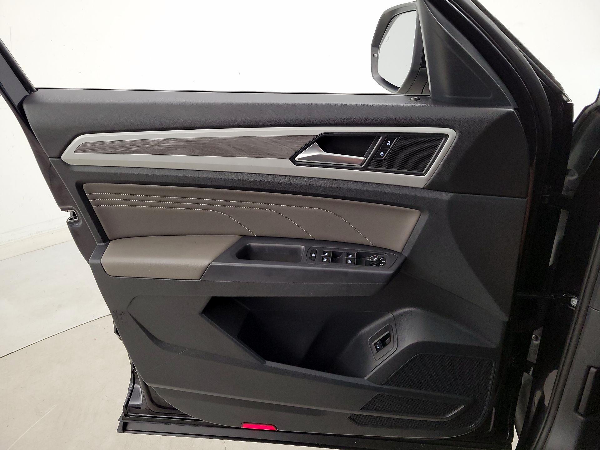 Thumbnail: 2021 Volkswagen Atlas - 12