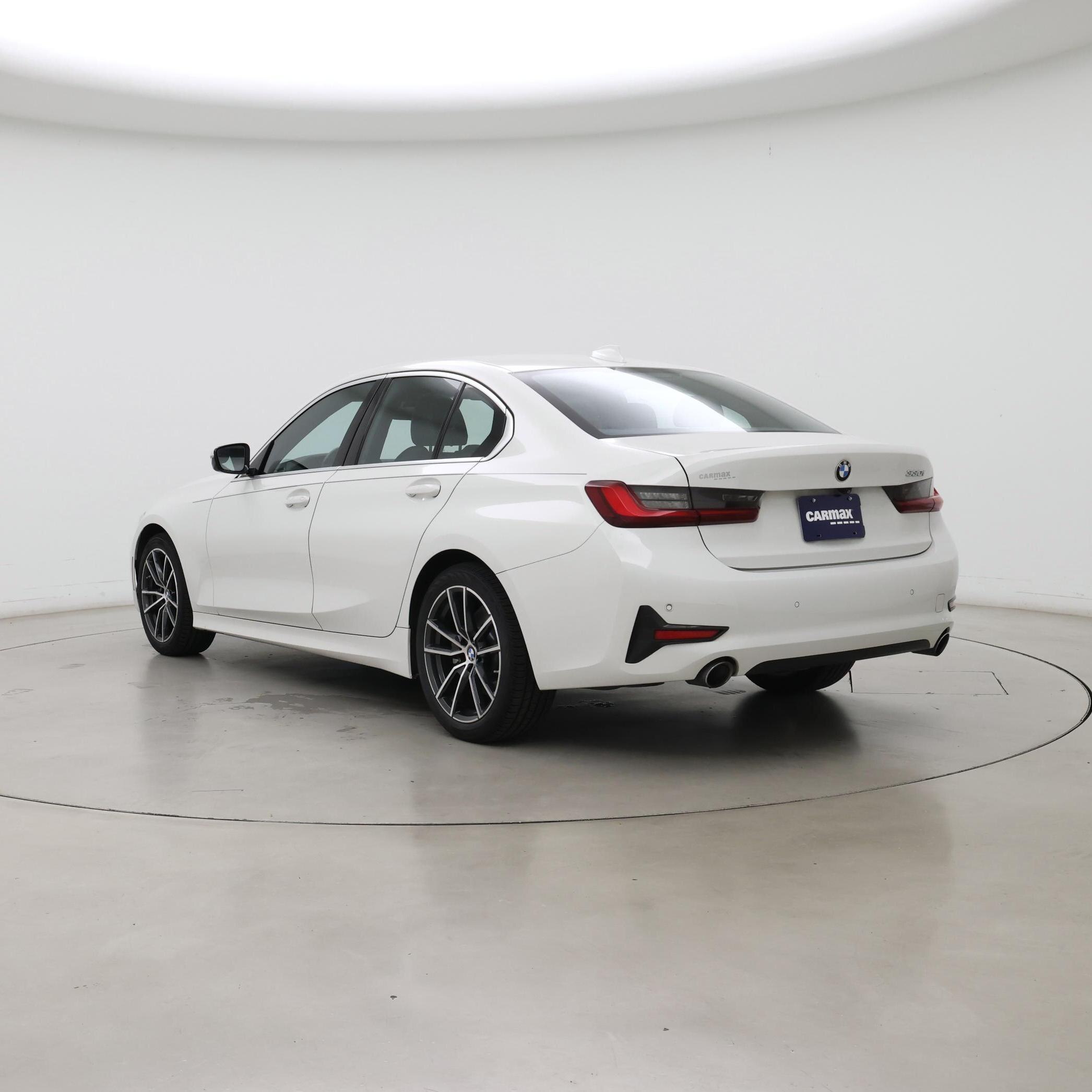Thumbnail: 2022 BMW 3 Series - 2