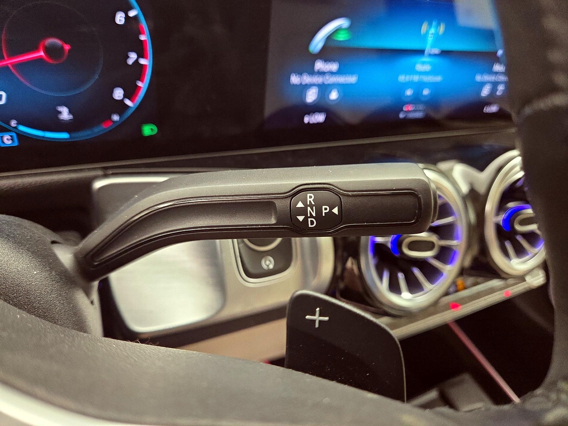 Thumbnail: 2022 Mercedes-Benz GLB - 17