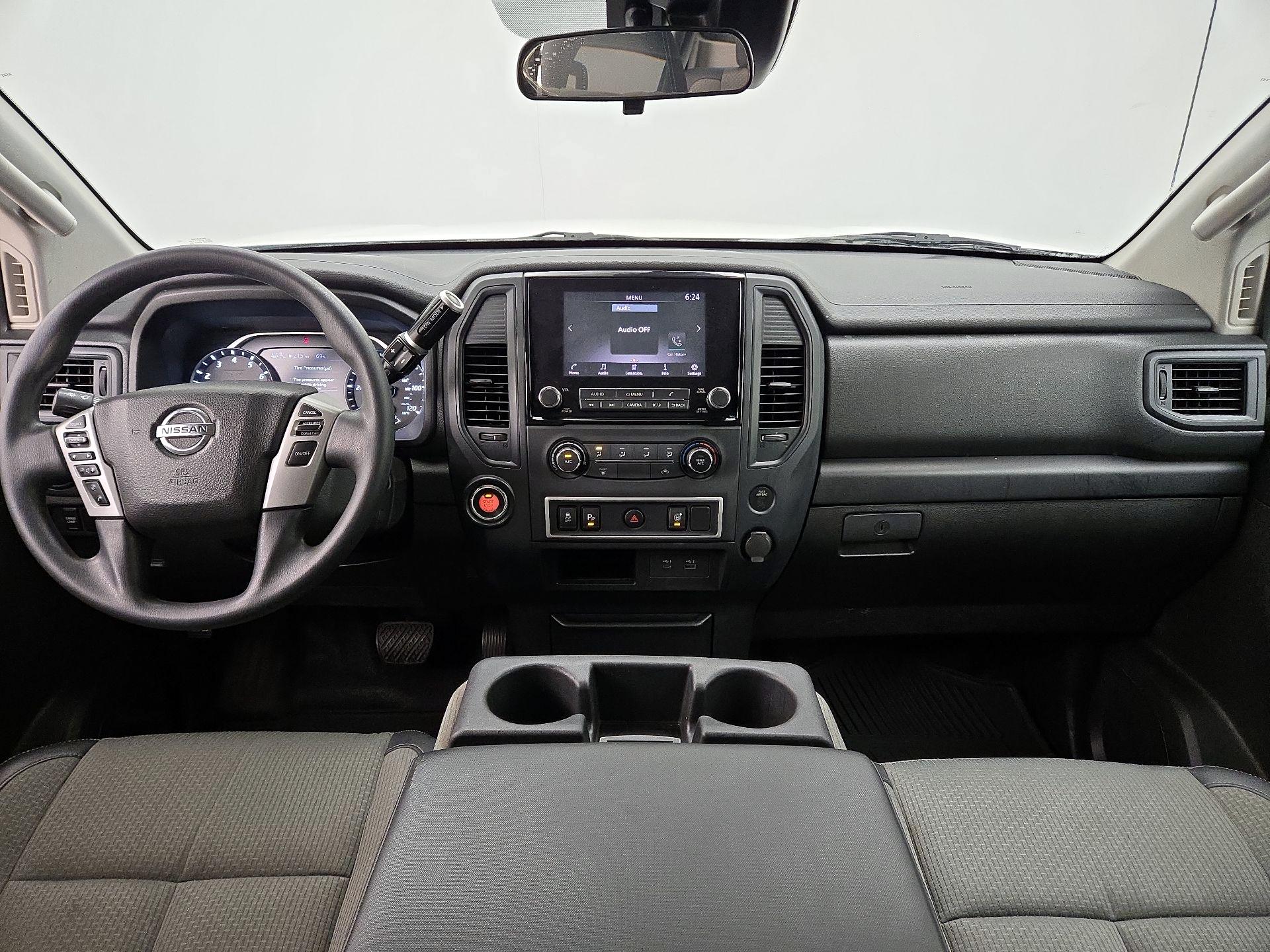 Thumbnail: 2020 Nissan Titan - 9