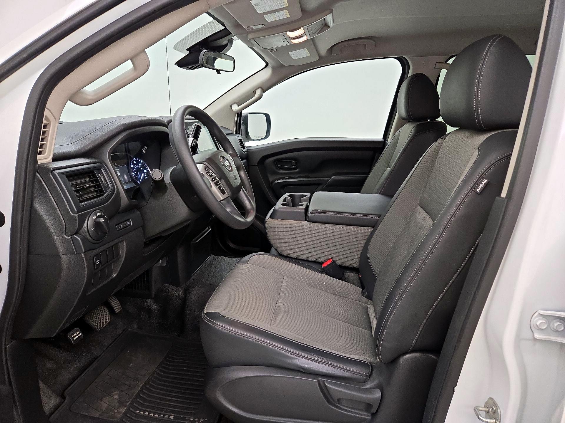 Thumbnail: 2020 Nissan Titan - 11