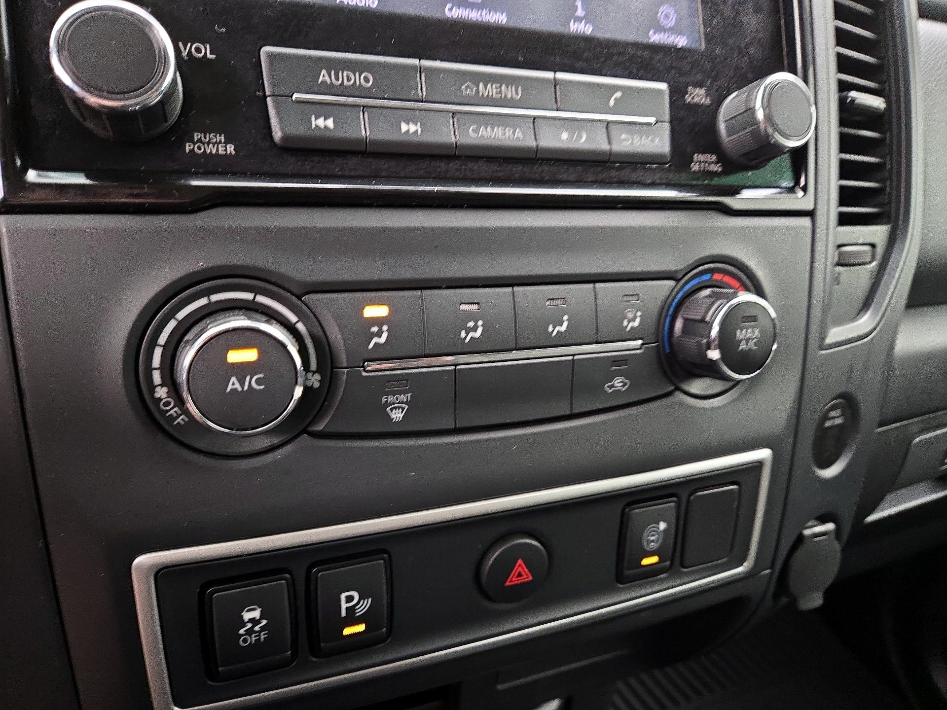 Thumbnail: 2020 Nissan Titan - 16