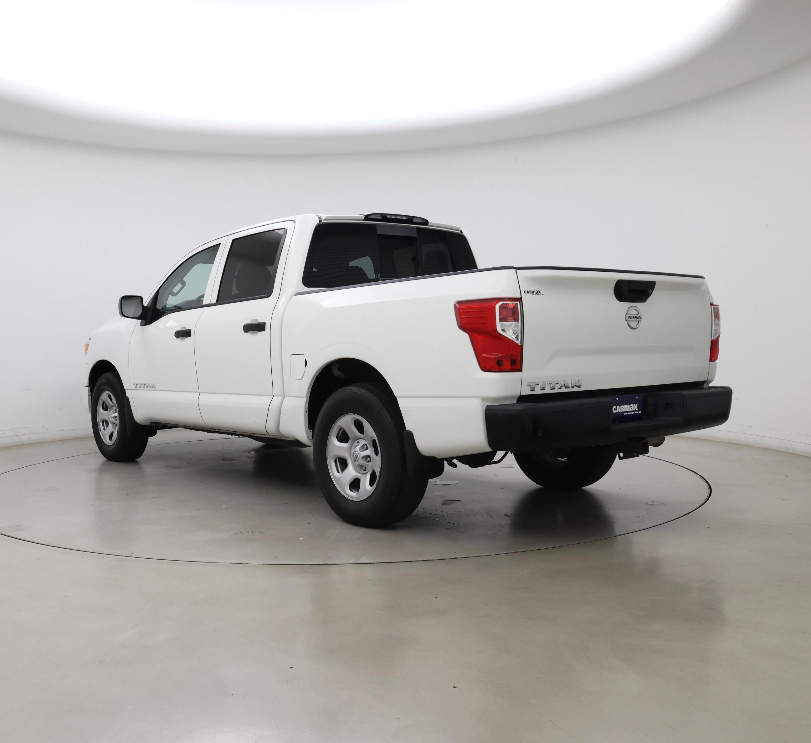 Thumbnail: 2020 Nissan Titan - 2