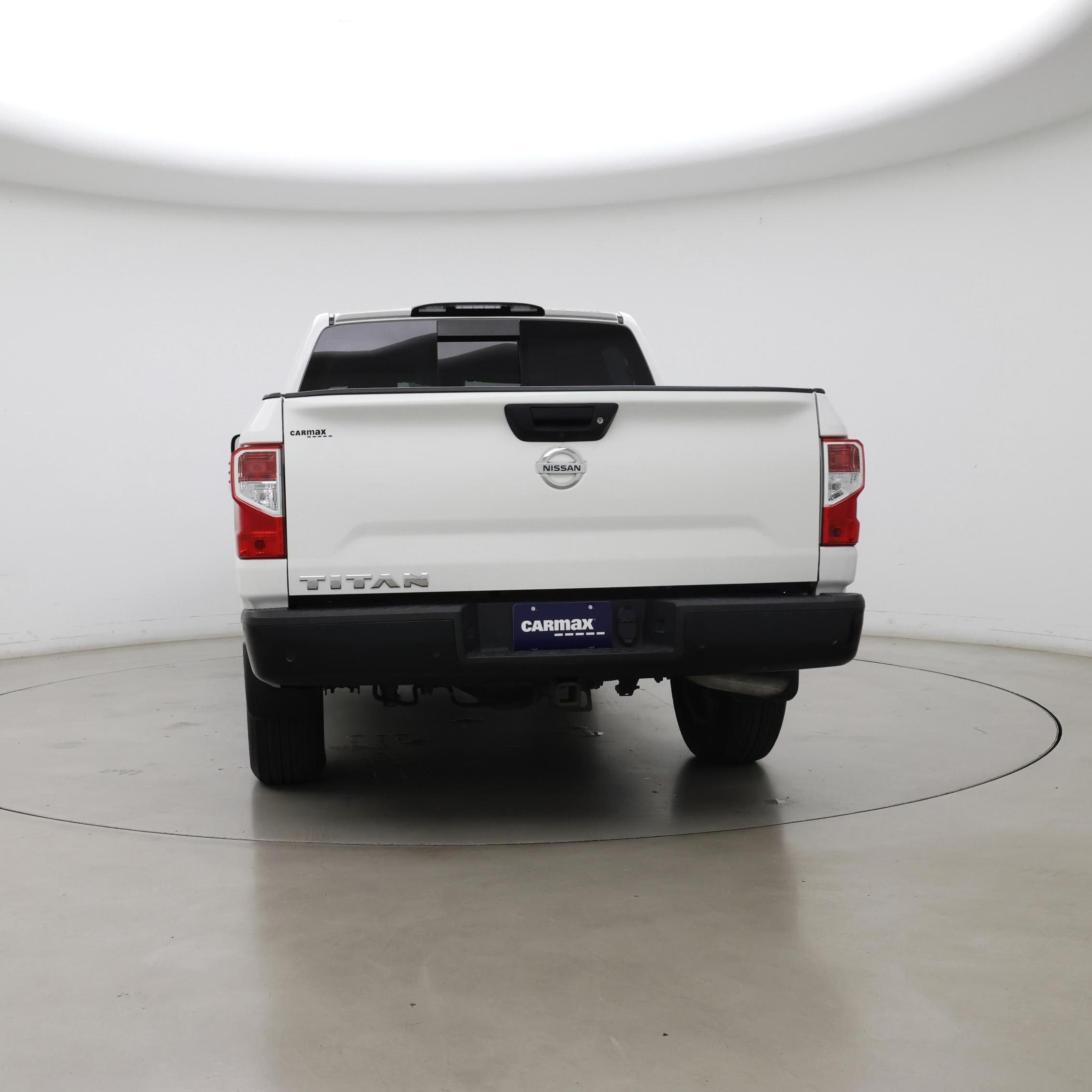 Thumbnail: 2020 Nissan Titan - 6