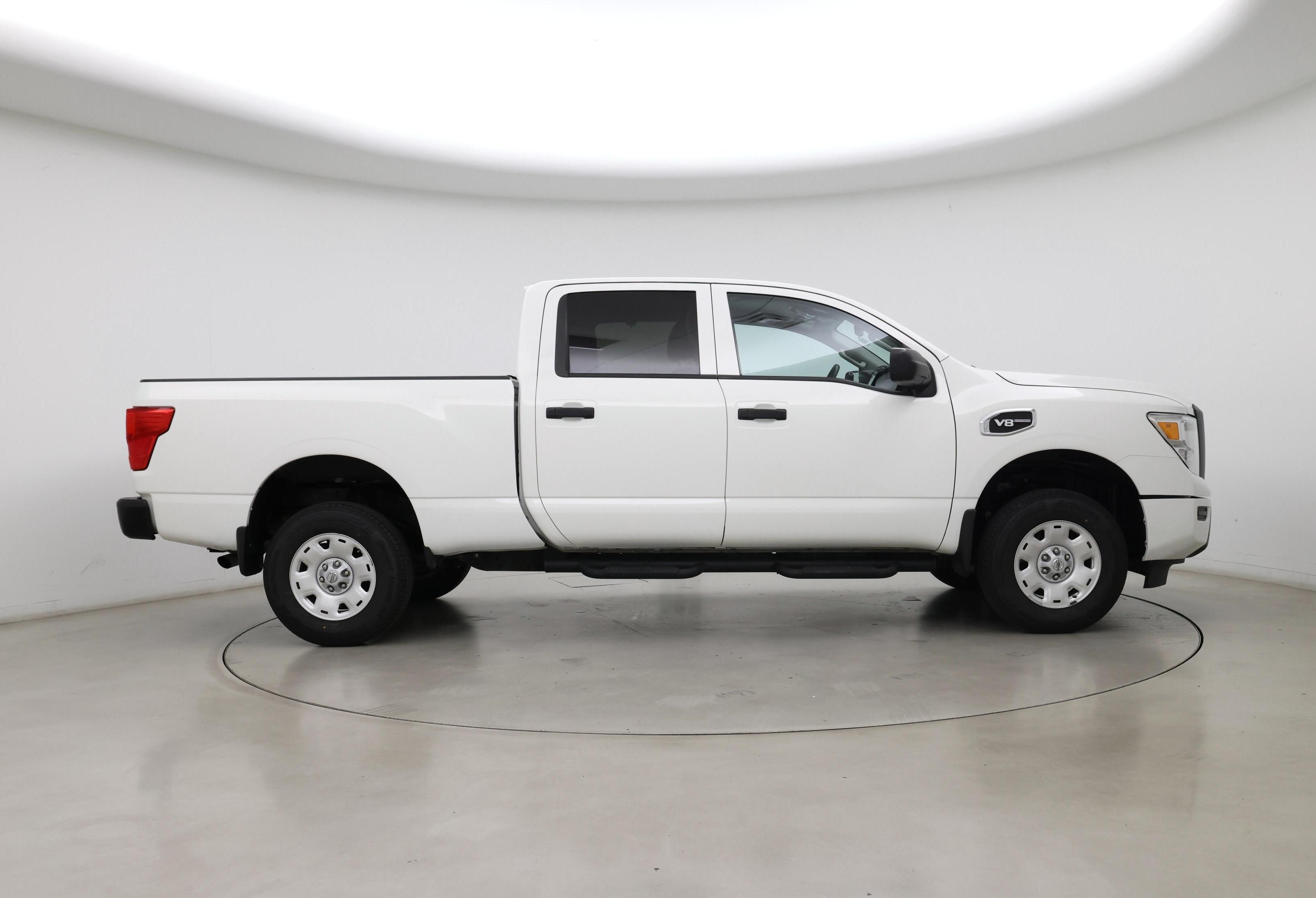 Thumbnail: 2022 Nissan Titan - 7