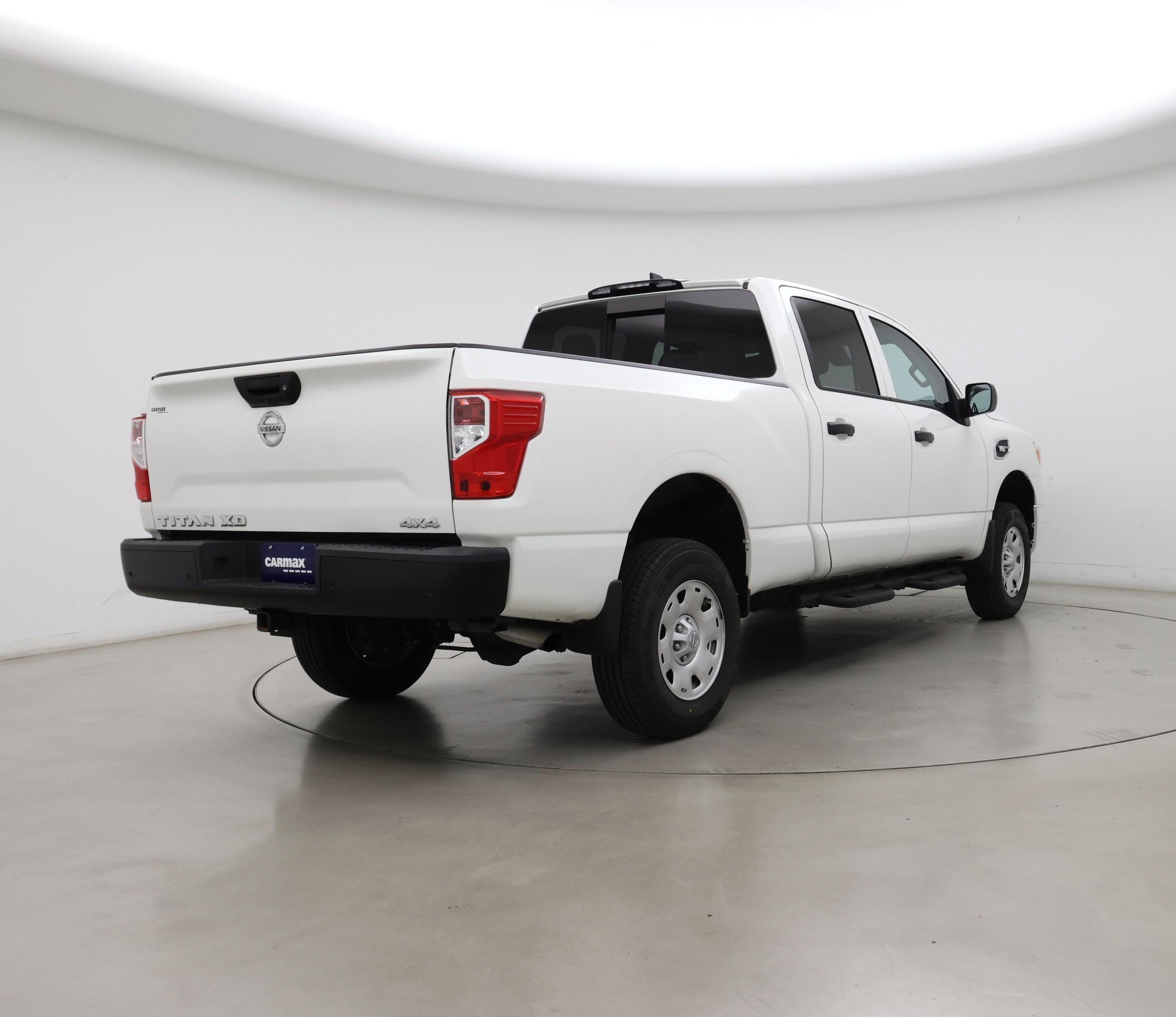 Thumbnail: 2022 Nissan Titan - 8