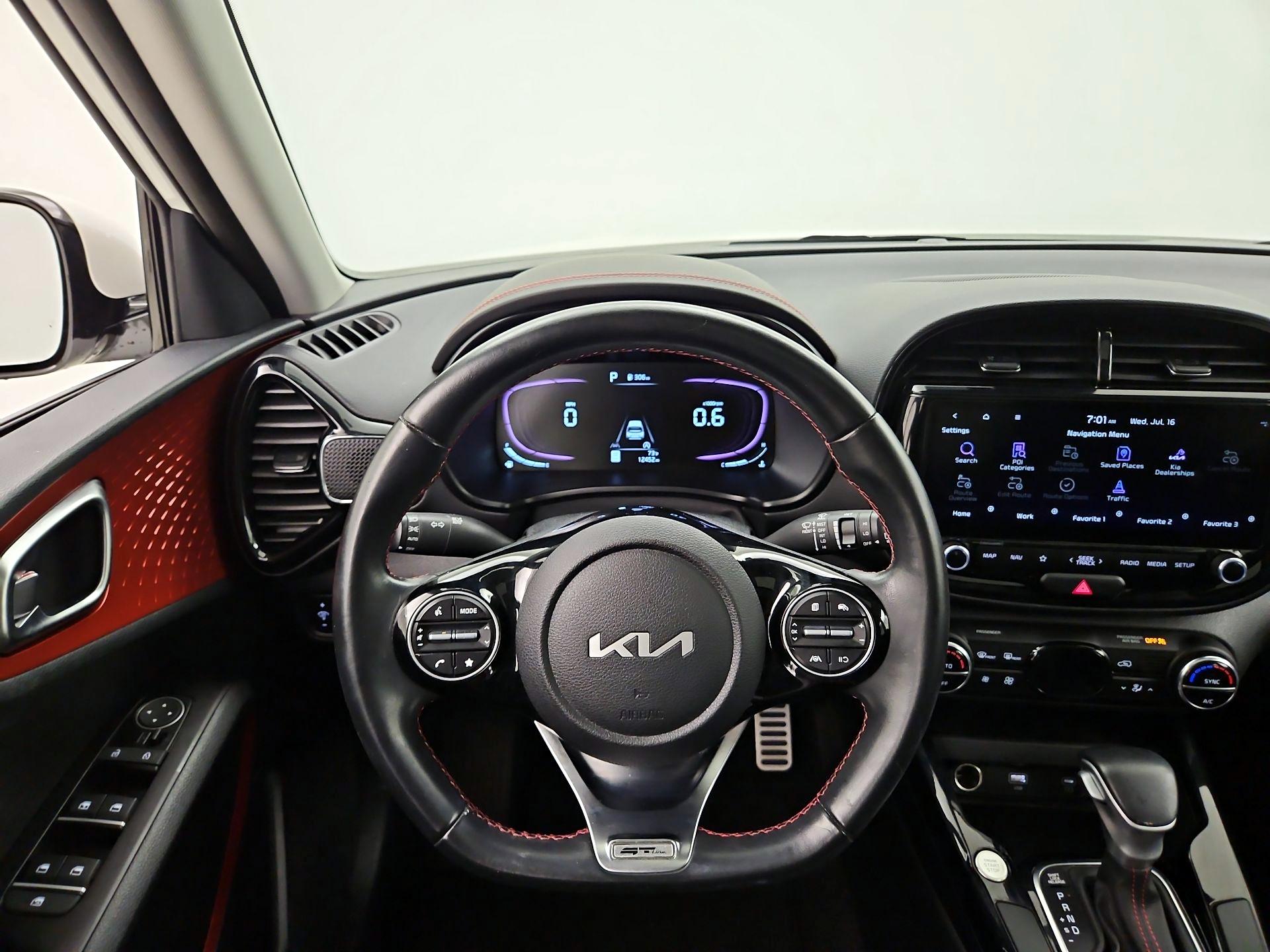 Thumbnail: 2023 Kia Soul - 10