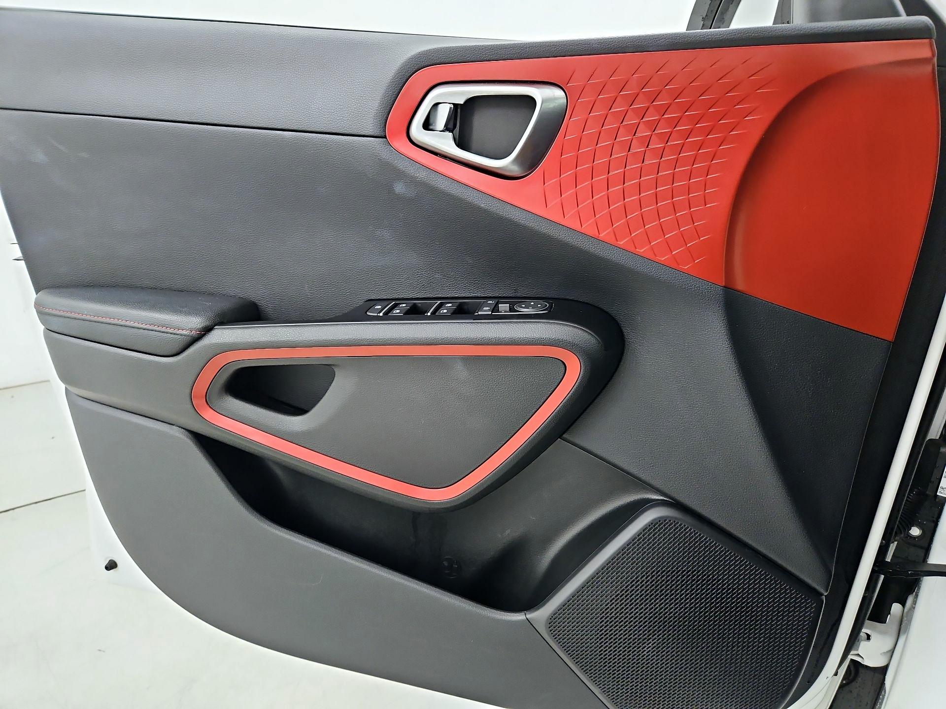 Thumbnail: 2023 Kia Soul - 12