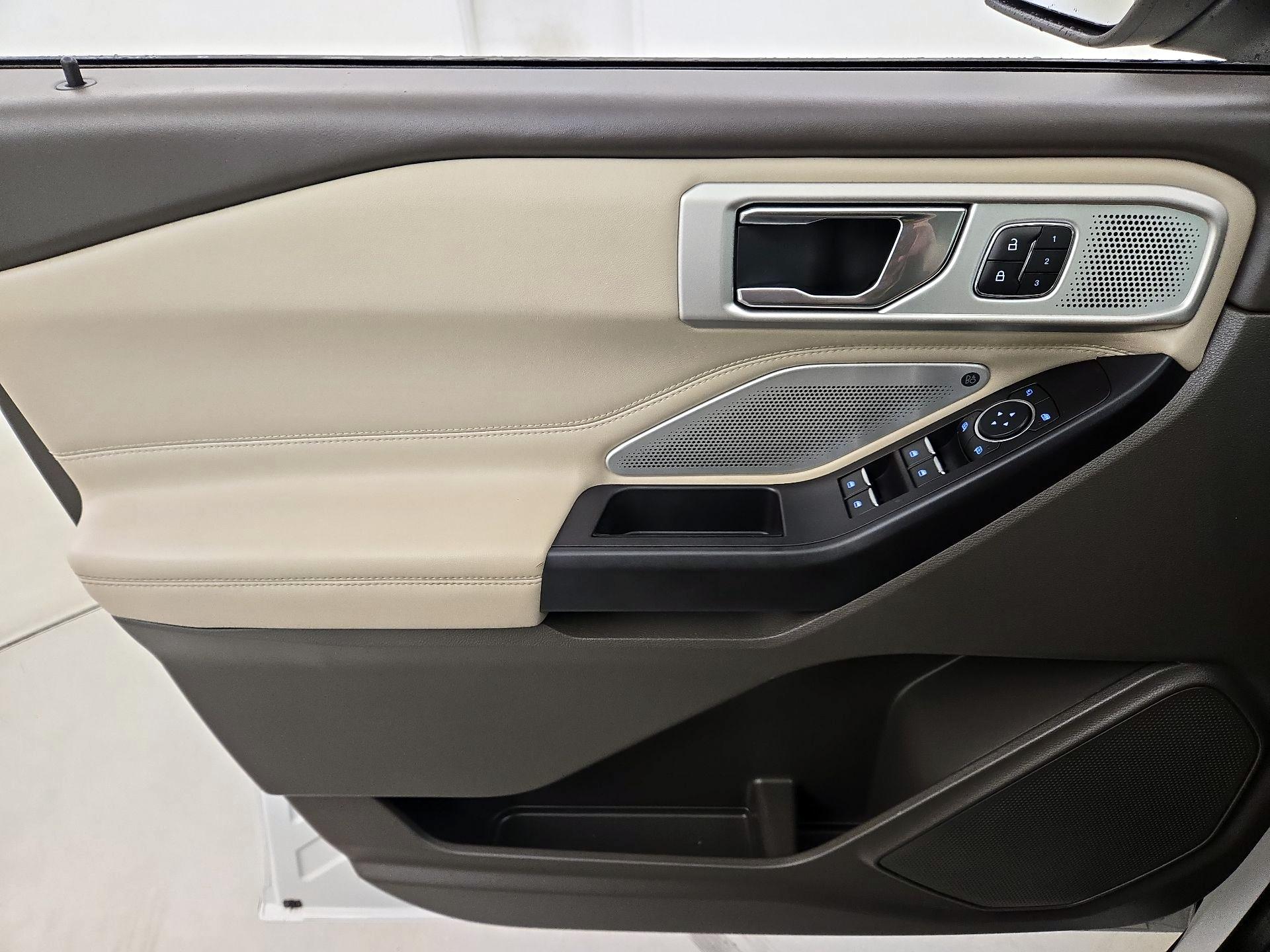 Thumbnail: 2020 Ford Explorer - 12