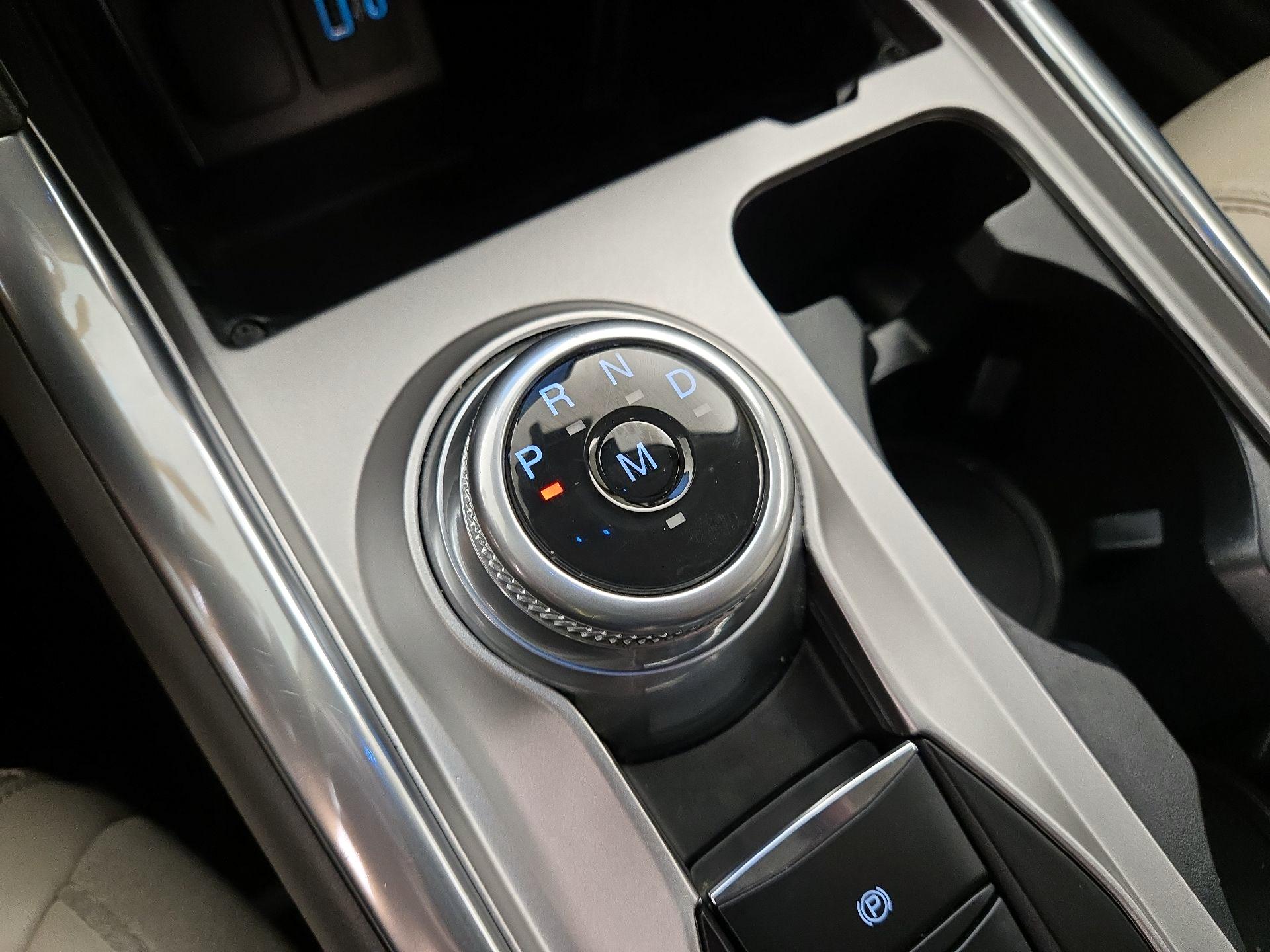 Thumbnail: 2020 Ford Explorer - 18