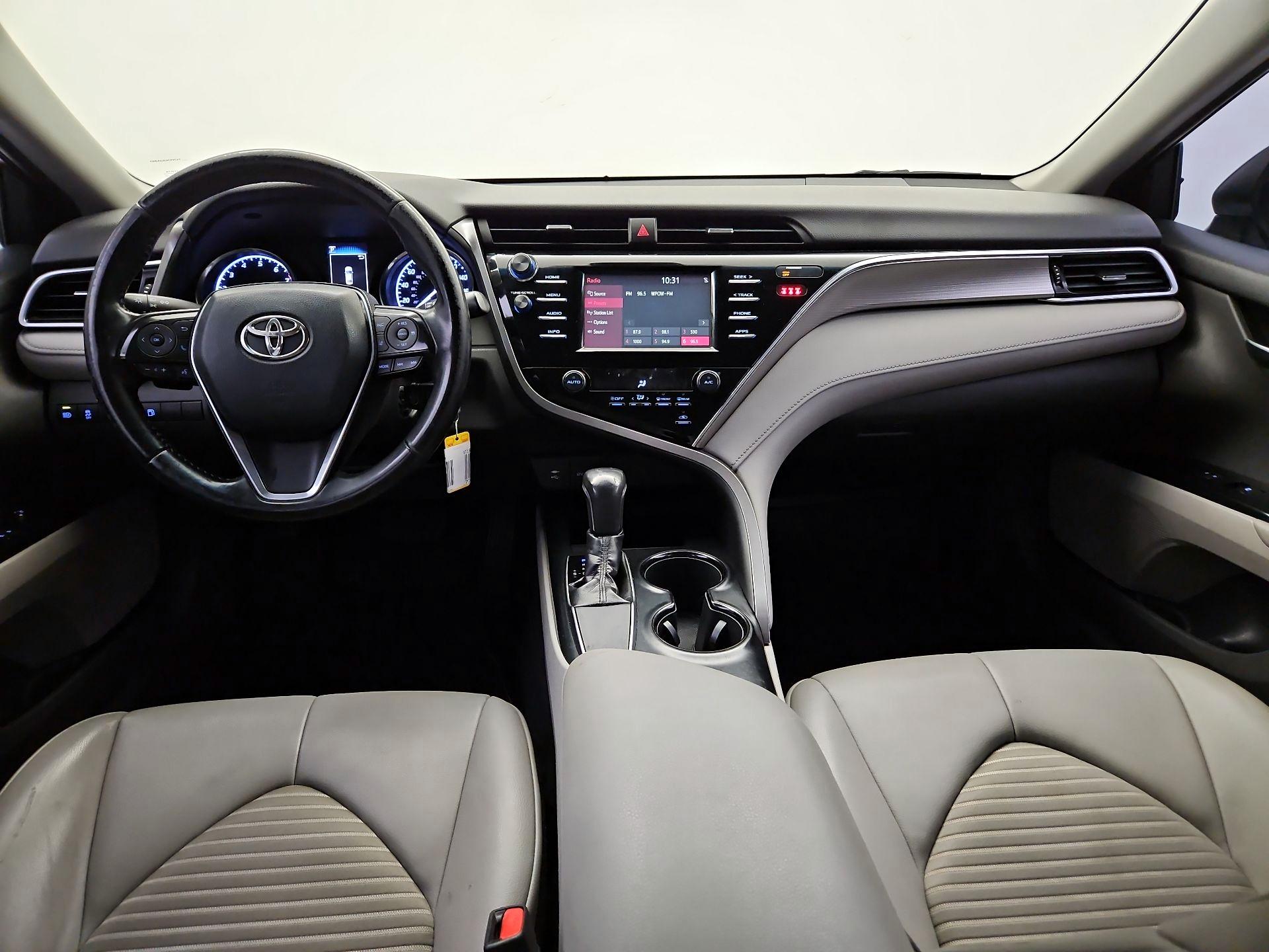 Thumbnail: 2018 Toyota Camry - 9