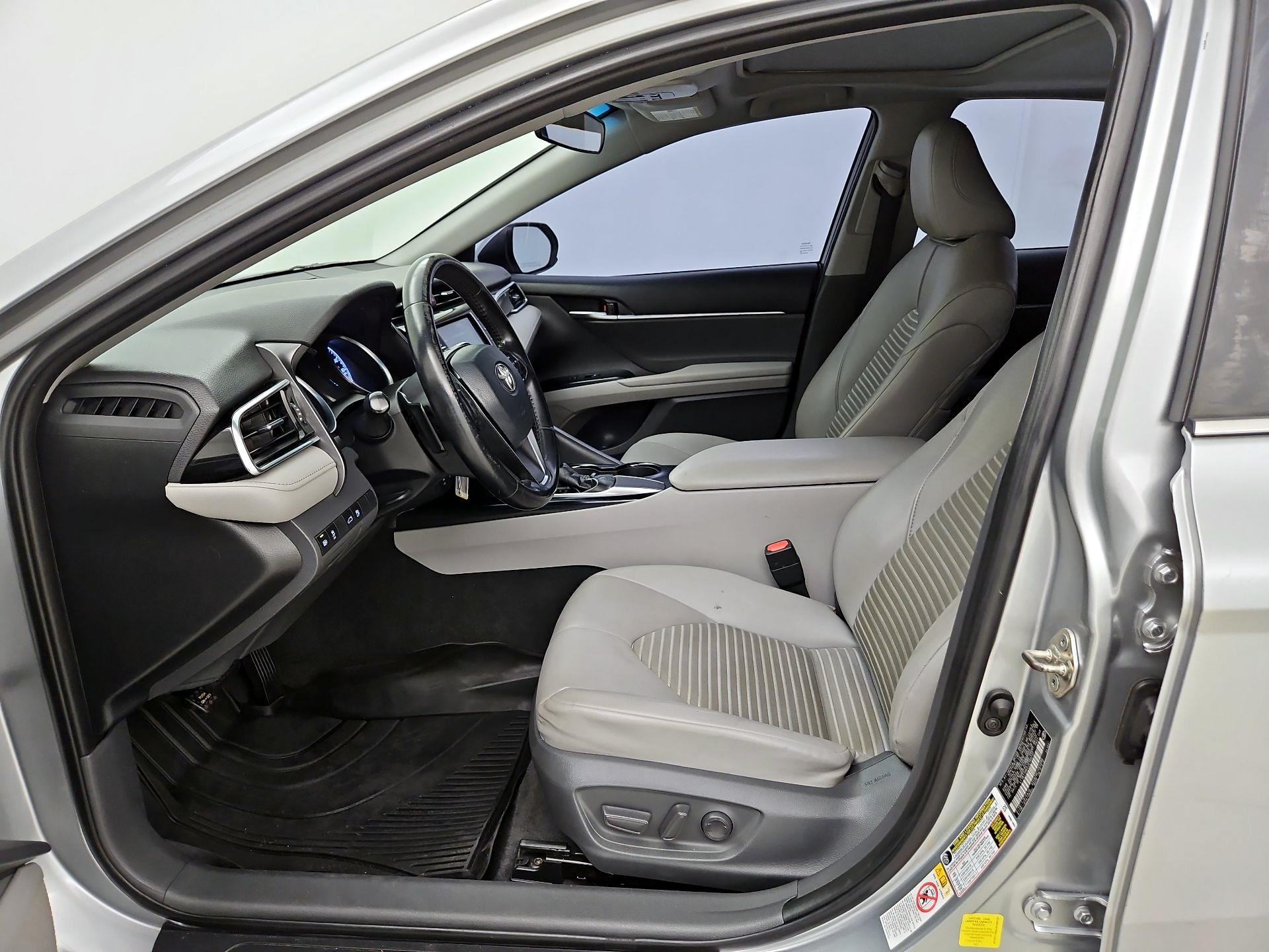 Thumbnail: 2018 Toyota Camry - 11