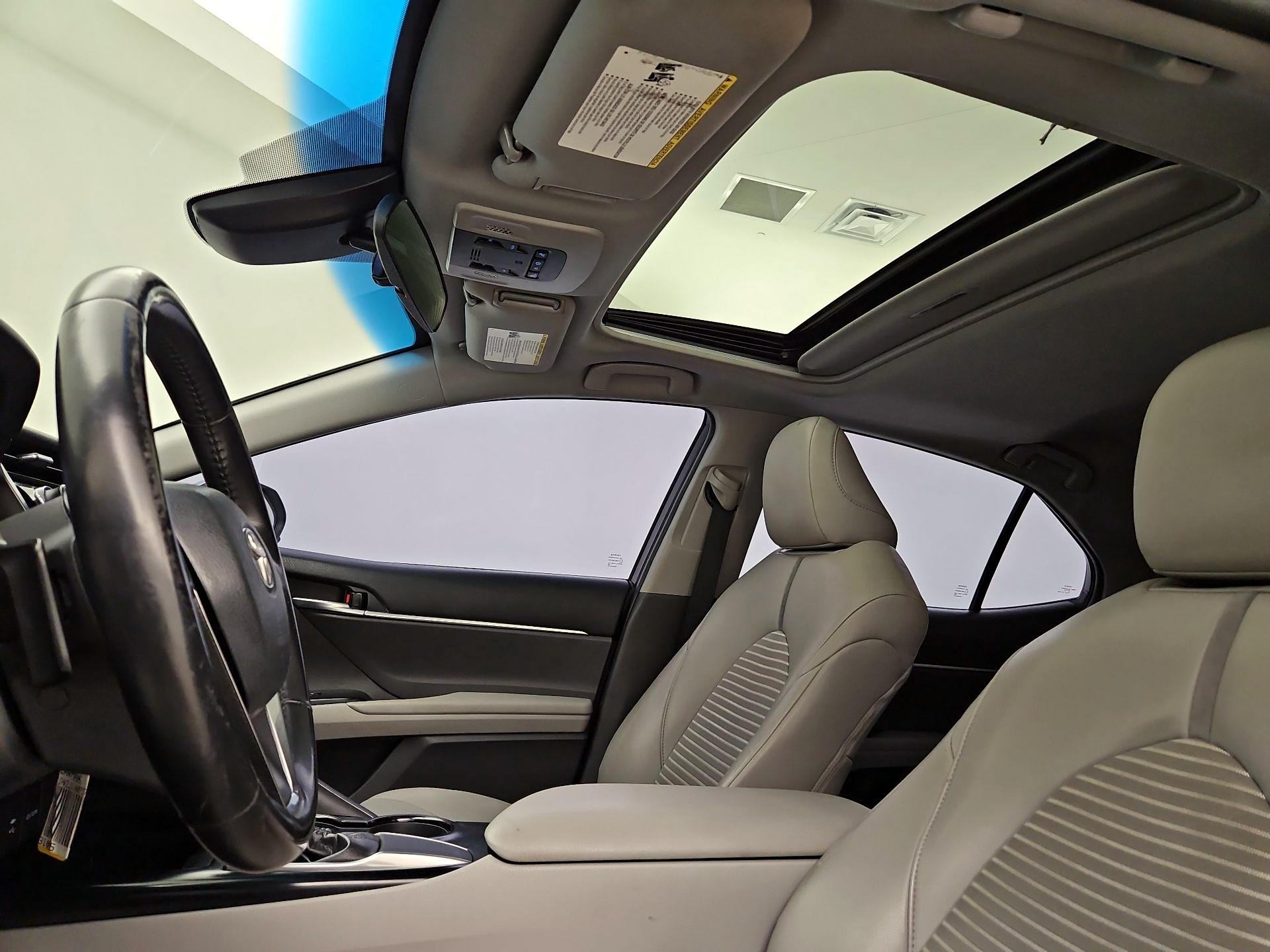 Thumbnail: 2018 Toyota Camry - 19