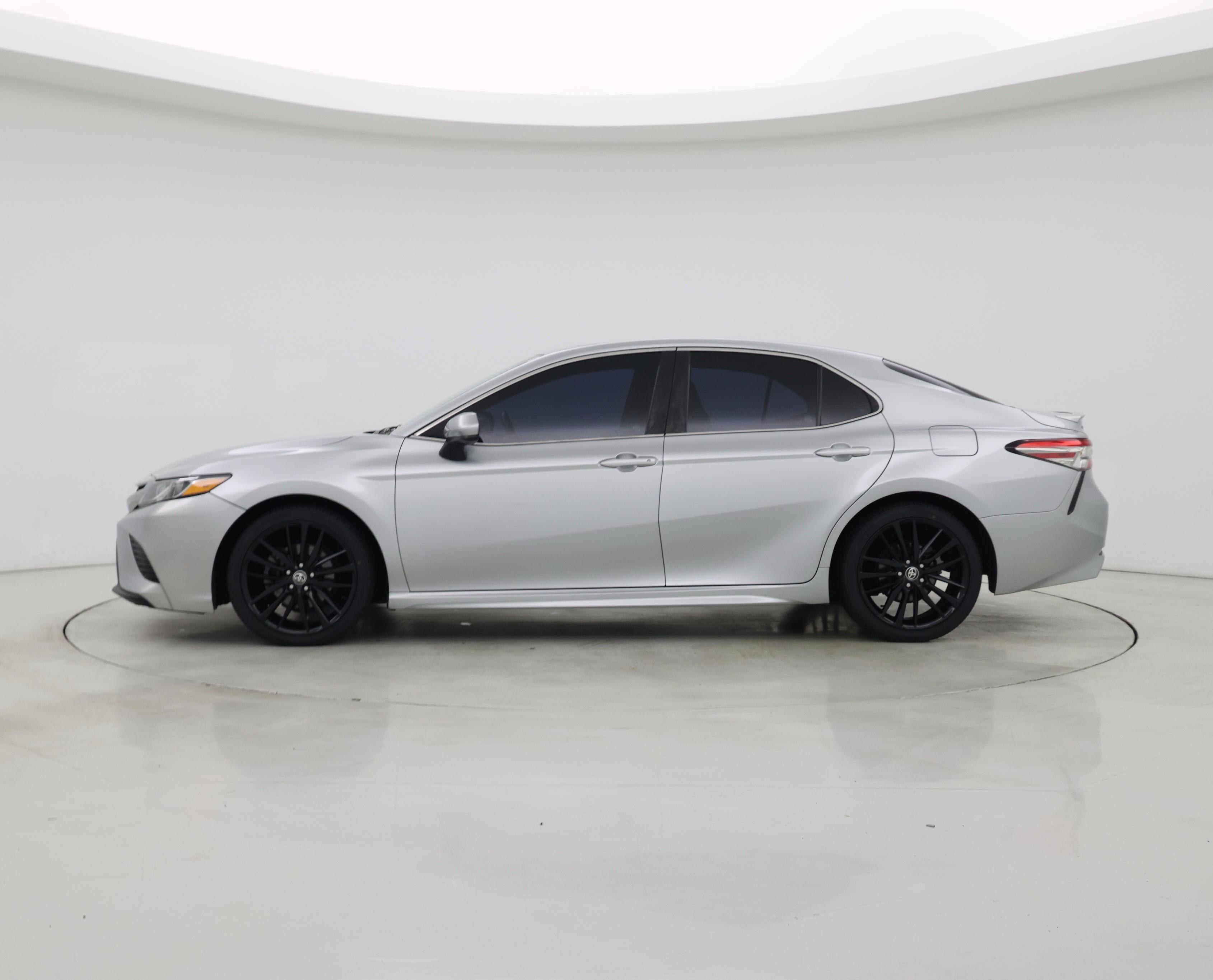 Thumbnail: 2018 Toyota Camry - 3