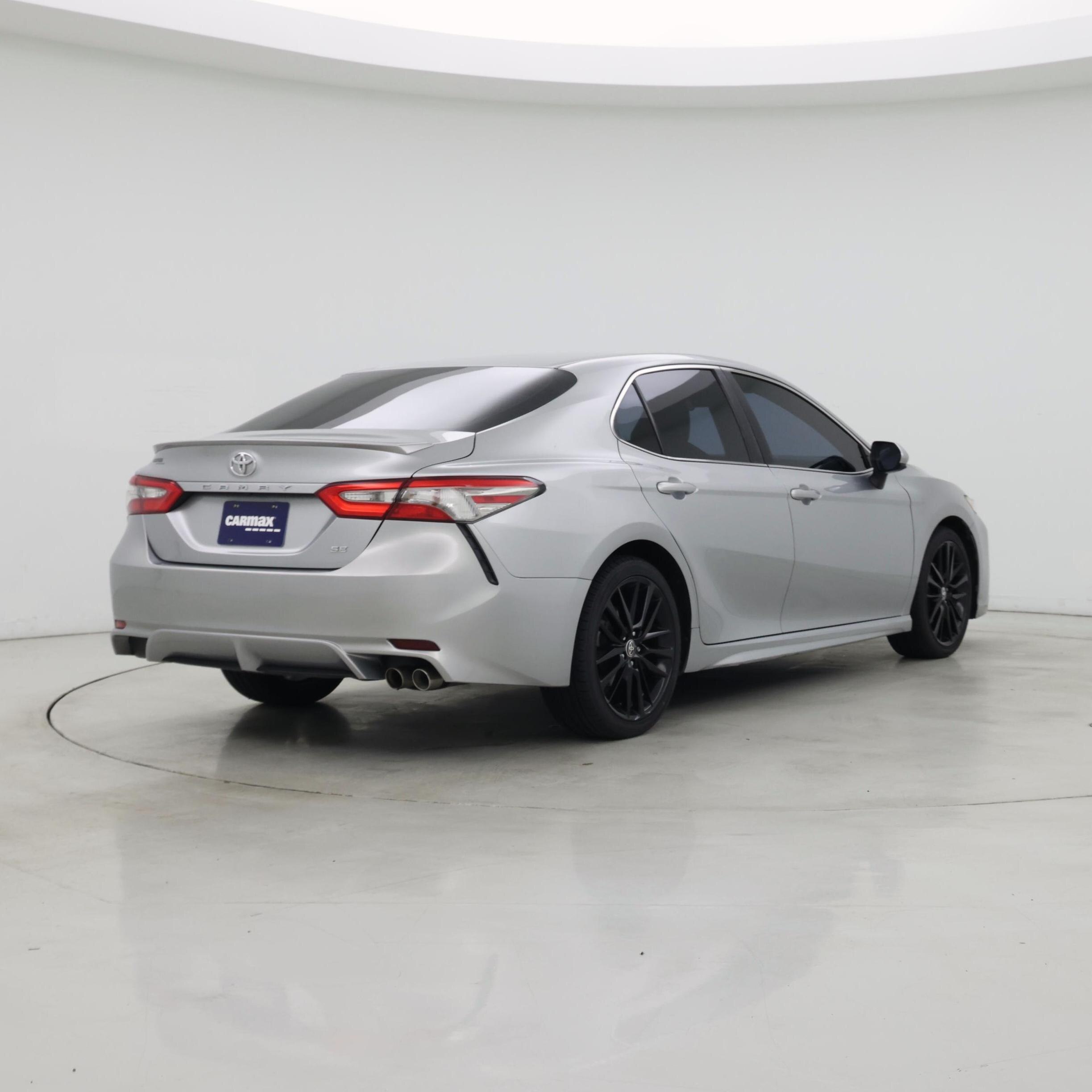 Thumbnail: 2018 Toyota Camry - 8