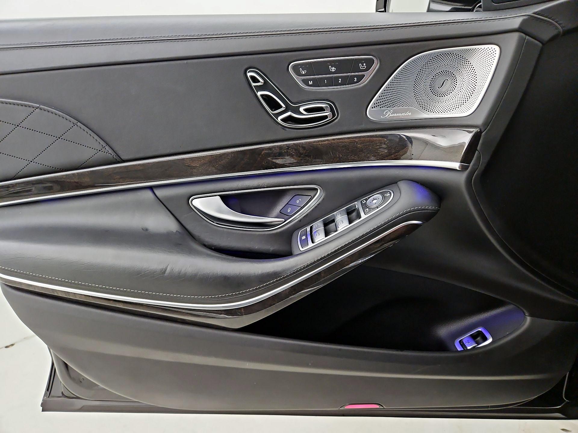 Thumbnail: 2015 Mercedes-Benz S-Class - 12