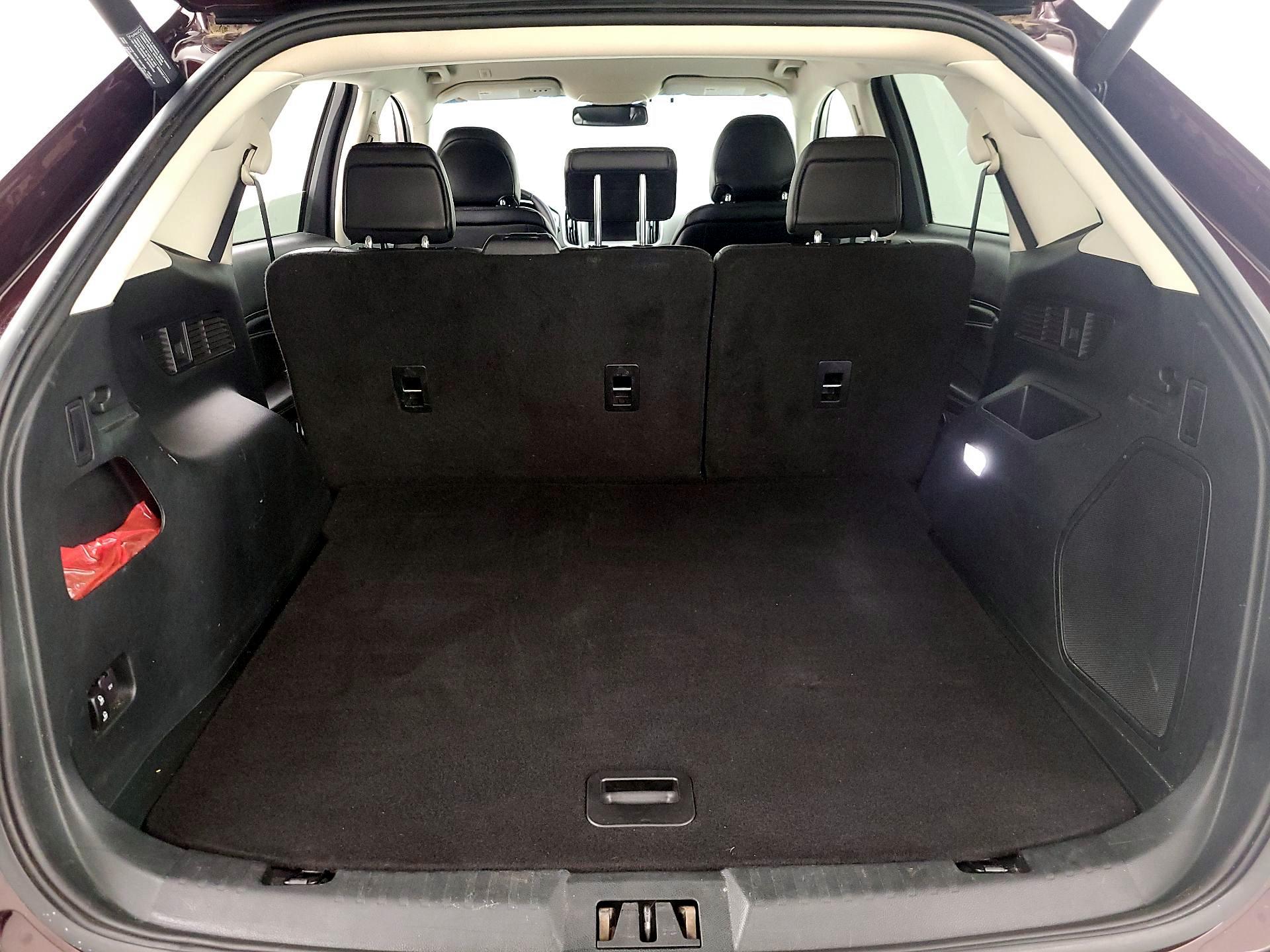 Thumbnail: 2019 Ford Edge - 20