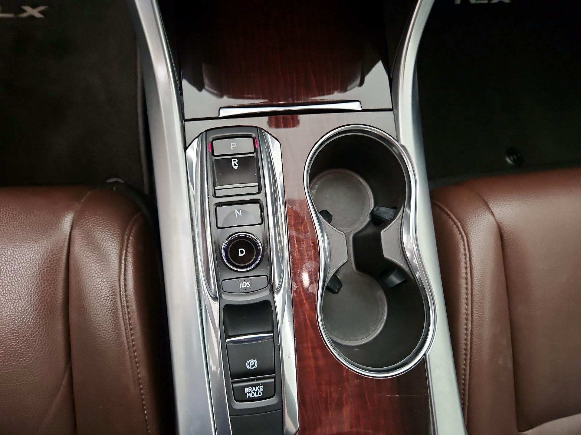 Thumbnail: 2016 Acura TLX - 17