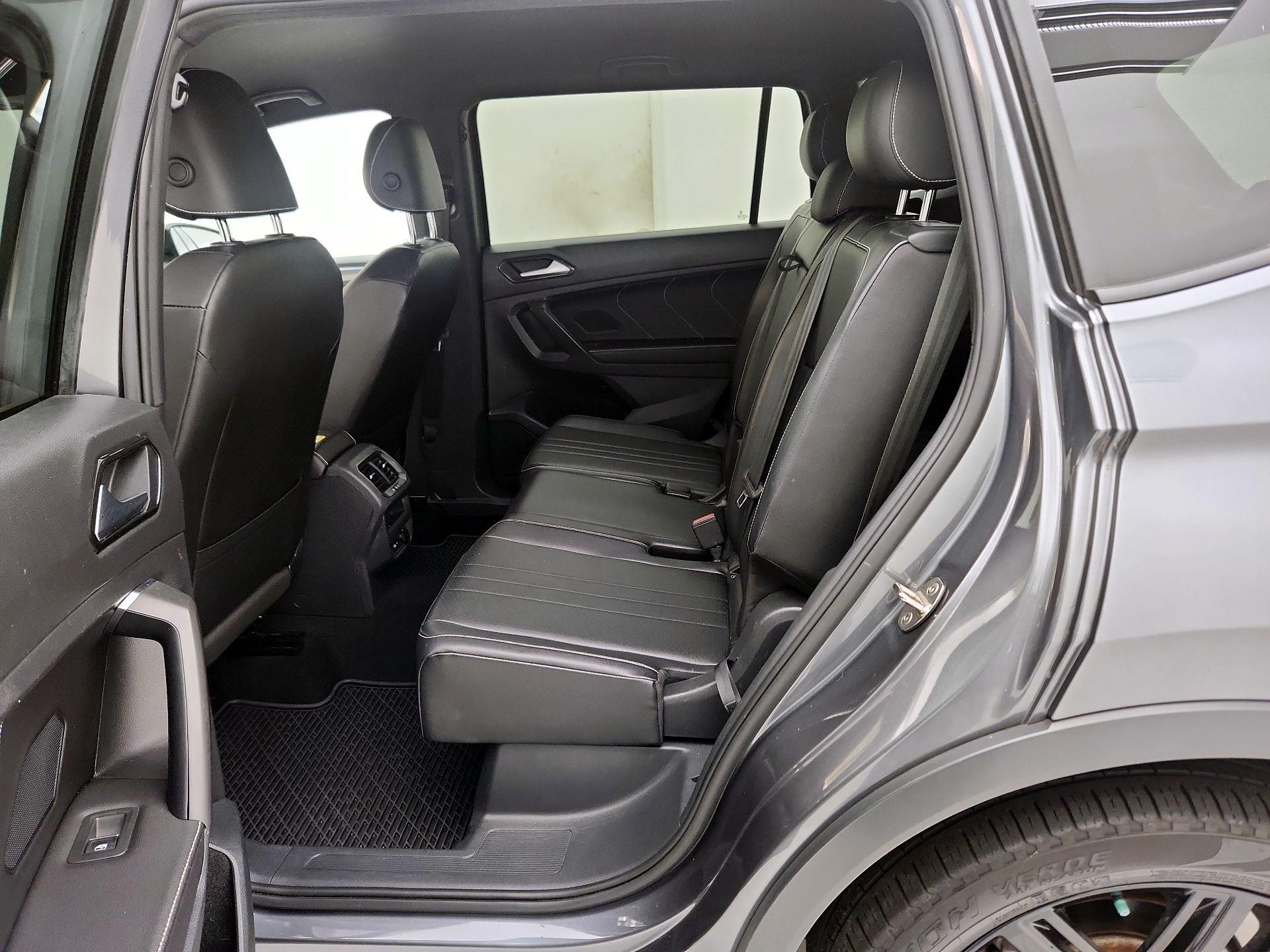 Thumbnail: 2022 Volkswagen Tiguan - 19