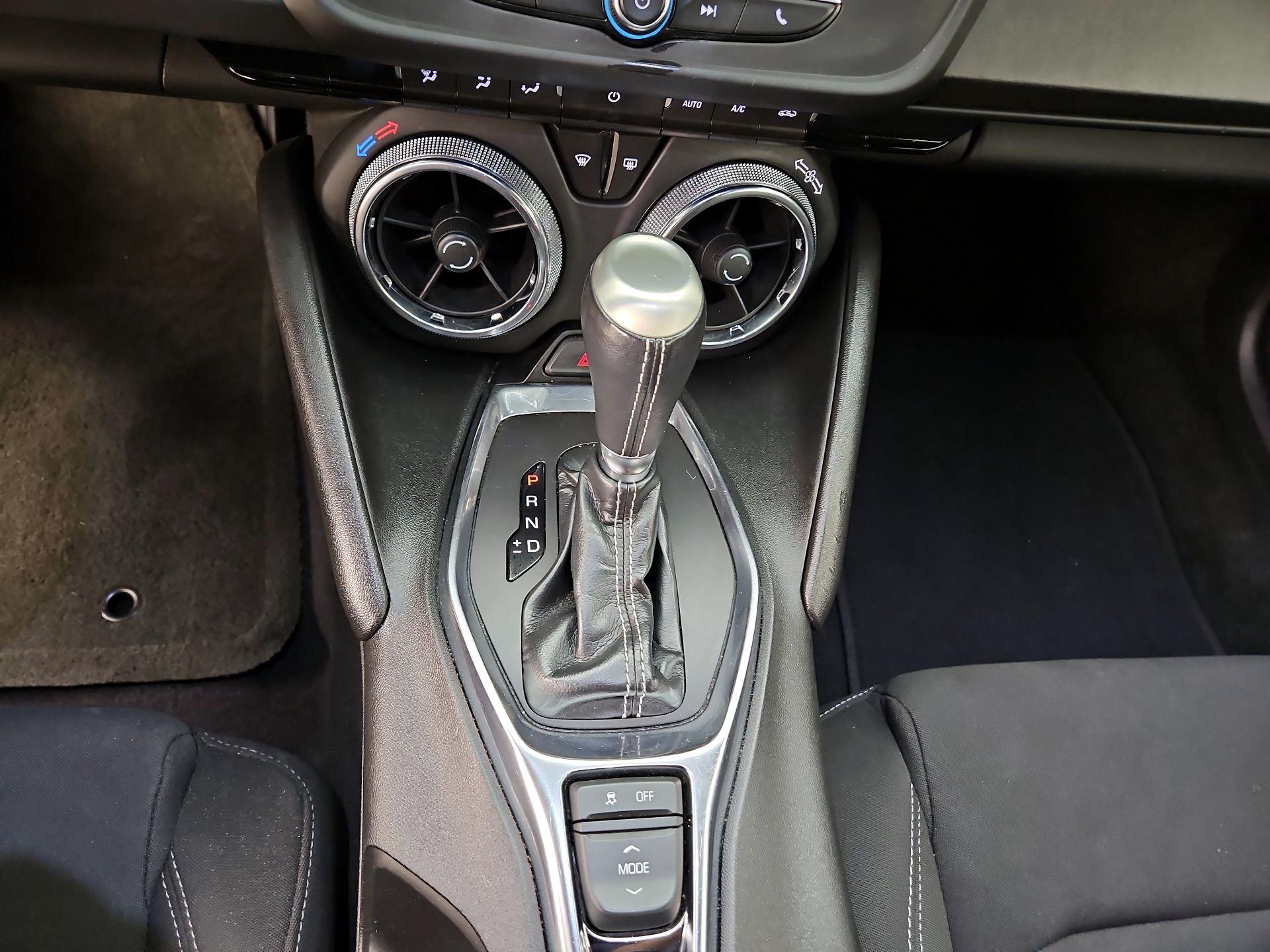 Thumbnail: 2020 Chevrolet Camaro - 17
