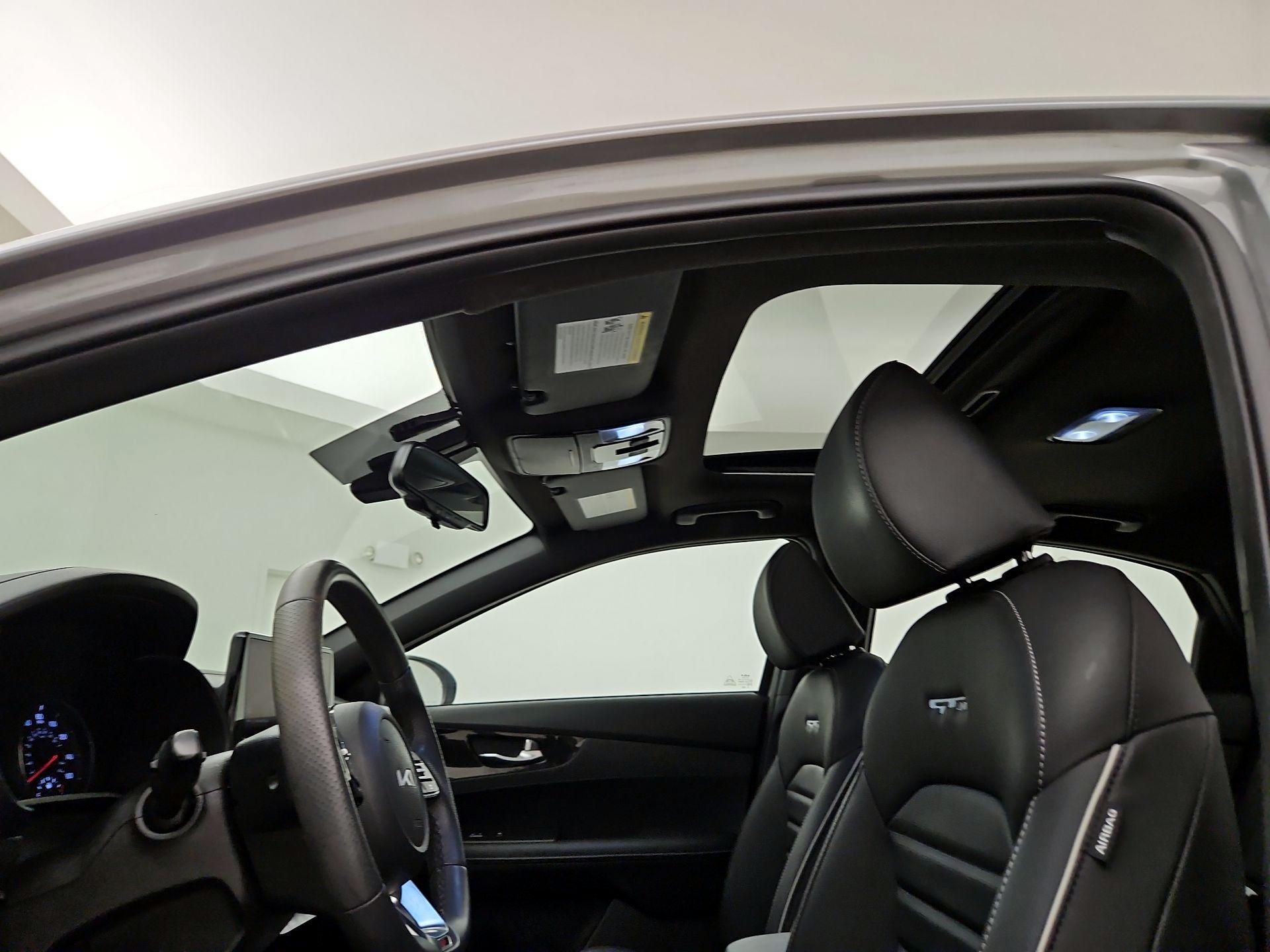 Thumbnail: 2022 Kia Forte - 20