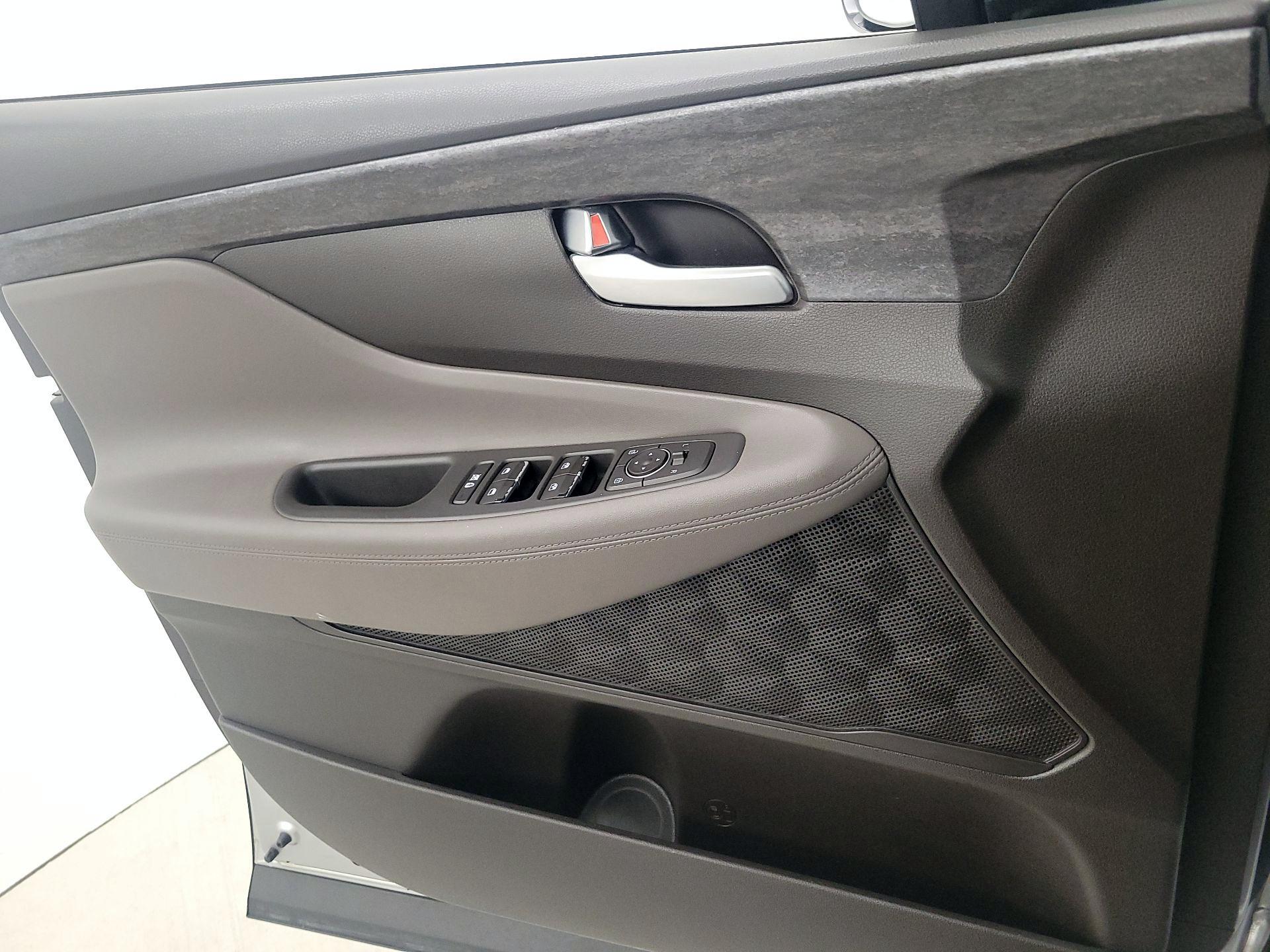 Thumbnail: 2020 Hyundai Santa Fe - 12