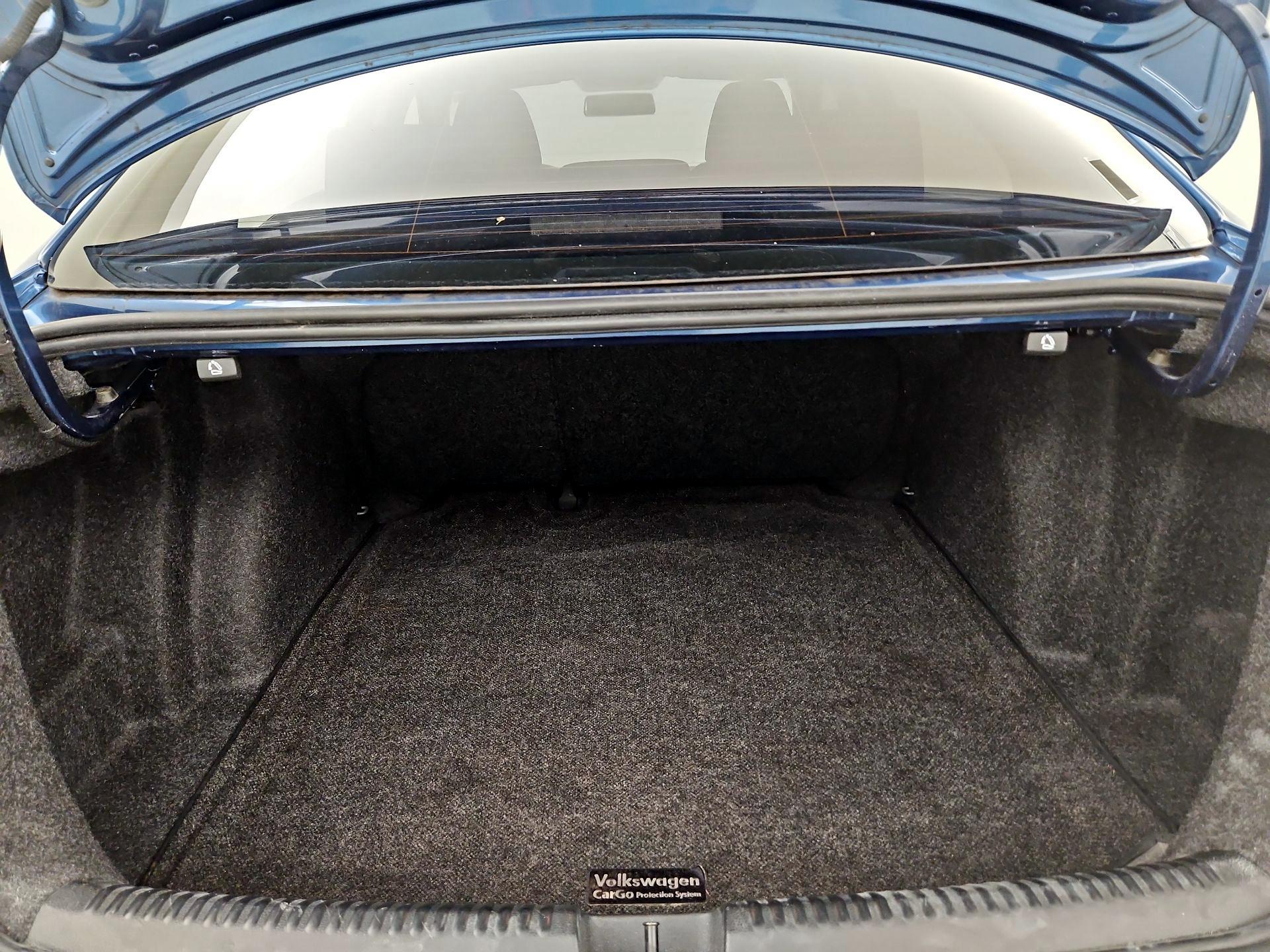 Thumbnail: 2016 Volkswagen Jetta - 19