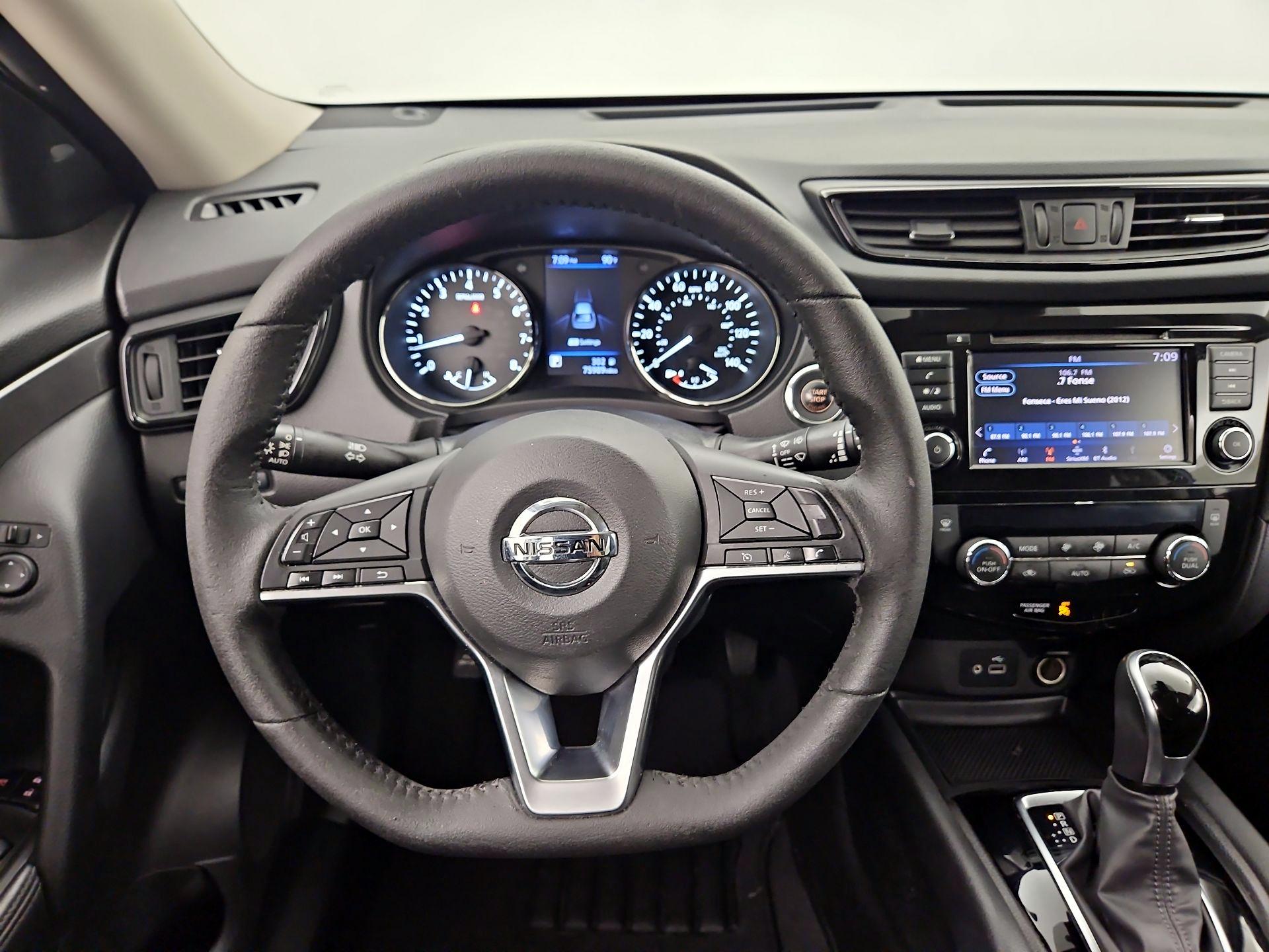 Thumbnail: 2020 Nissan Rogue - 10
