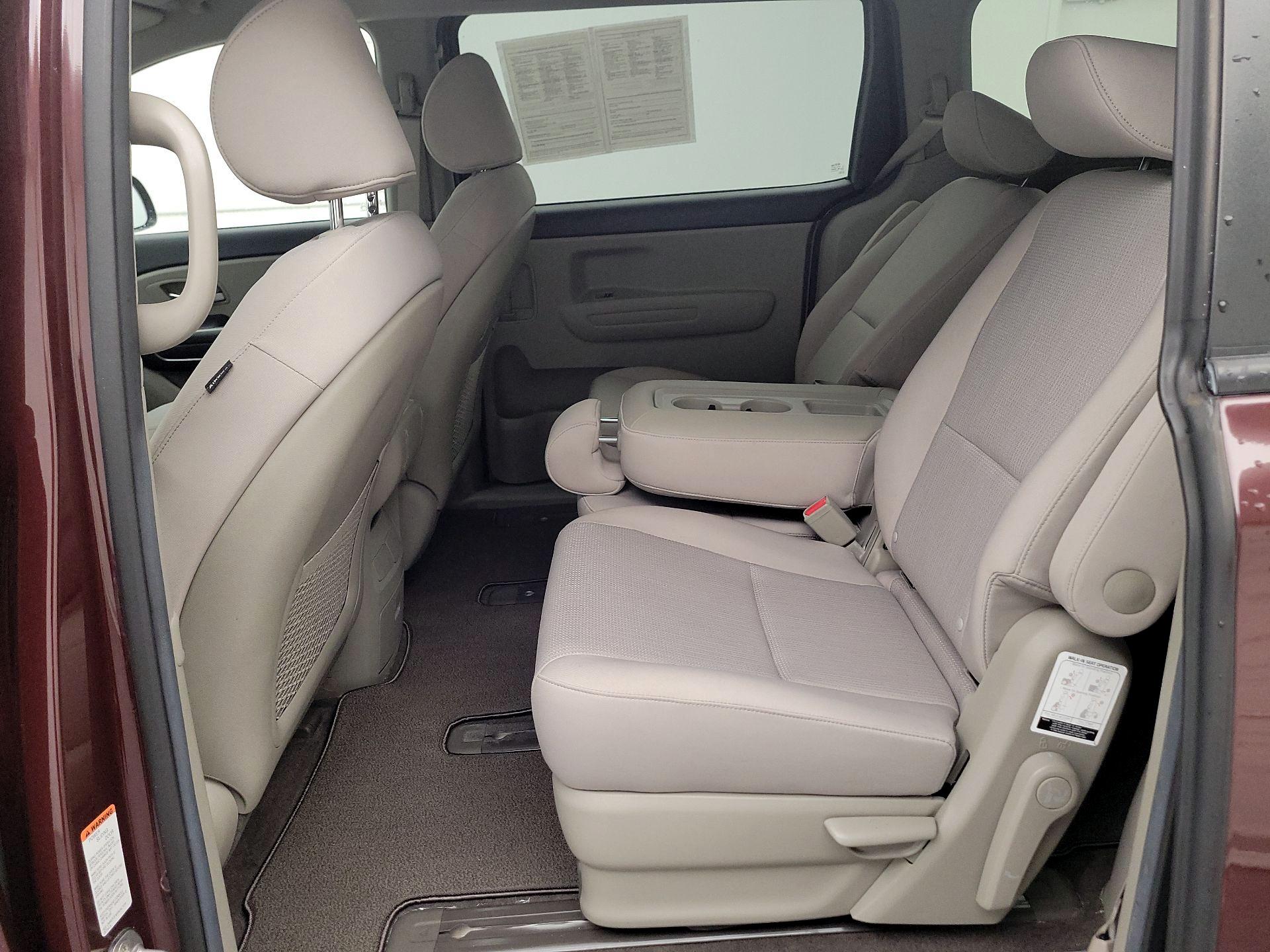 Thumbnail: 2019 Kia Sedona - 19