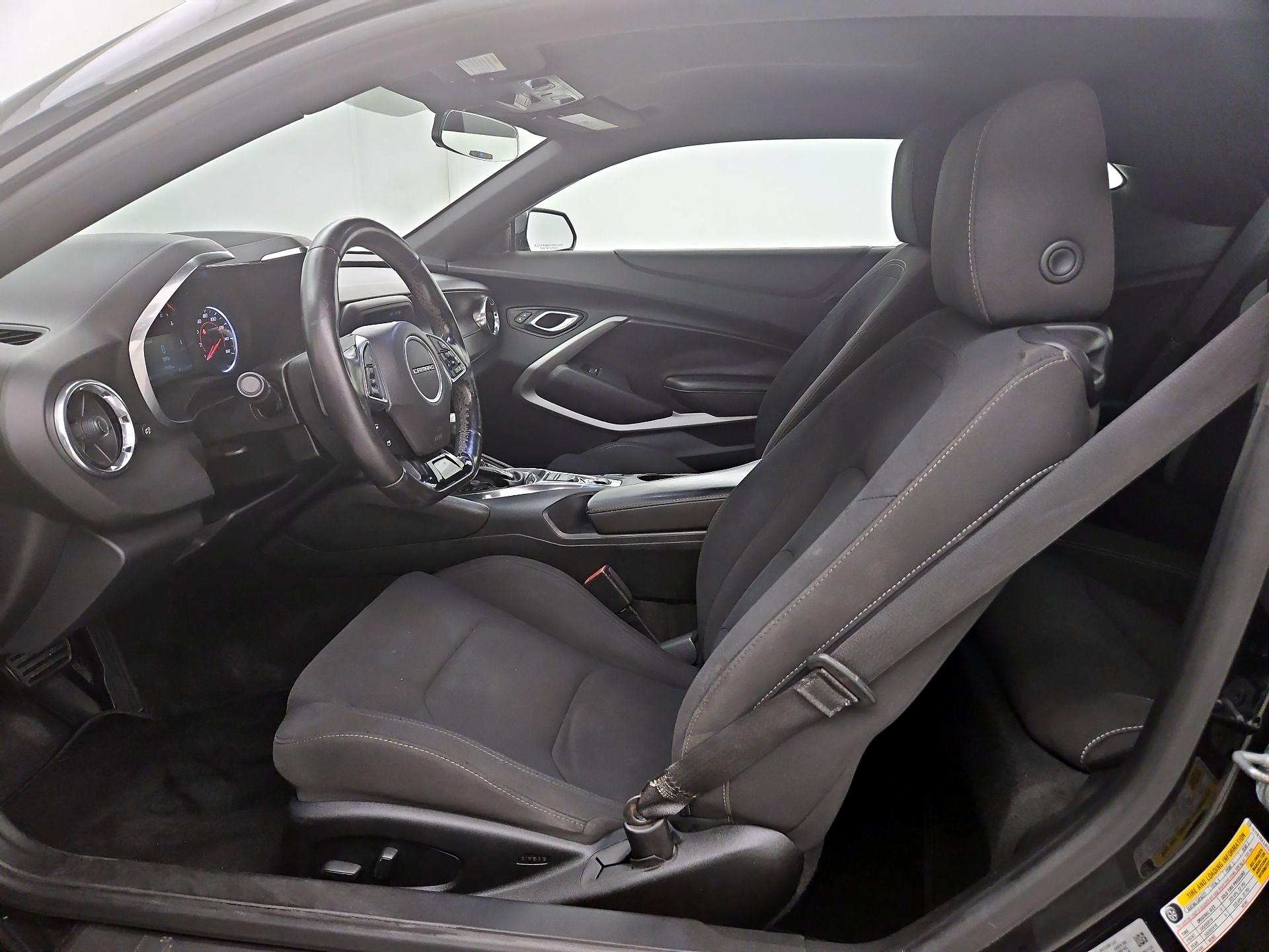 Thumbnail: 2018 Chevrolet Camaro - 11