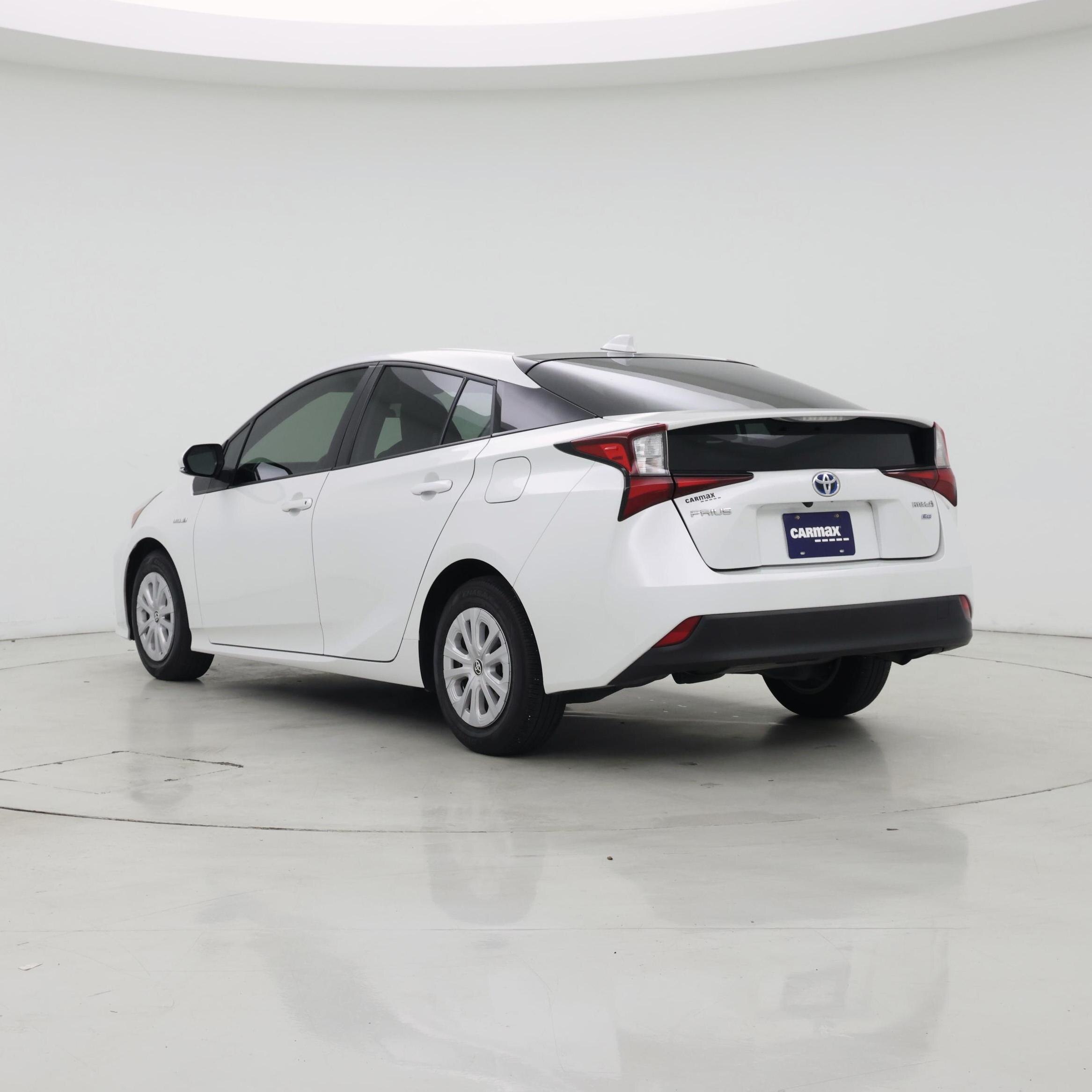 Thumbnail: 2022 Toyota Prius - 2