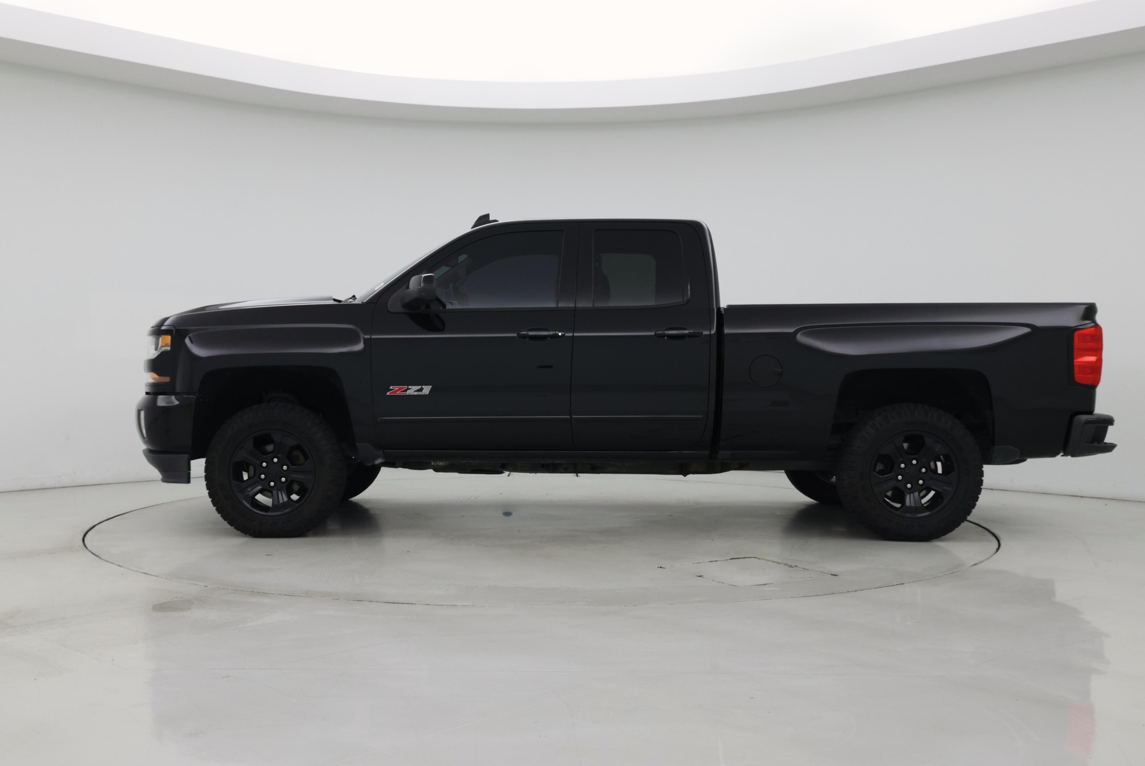 Thumbnail: 2016 Chevrolet Silverado 1500 - 3
