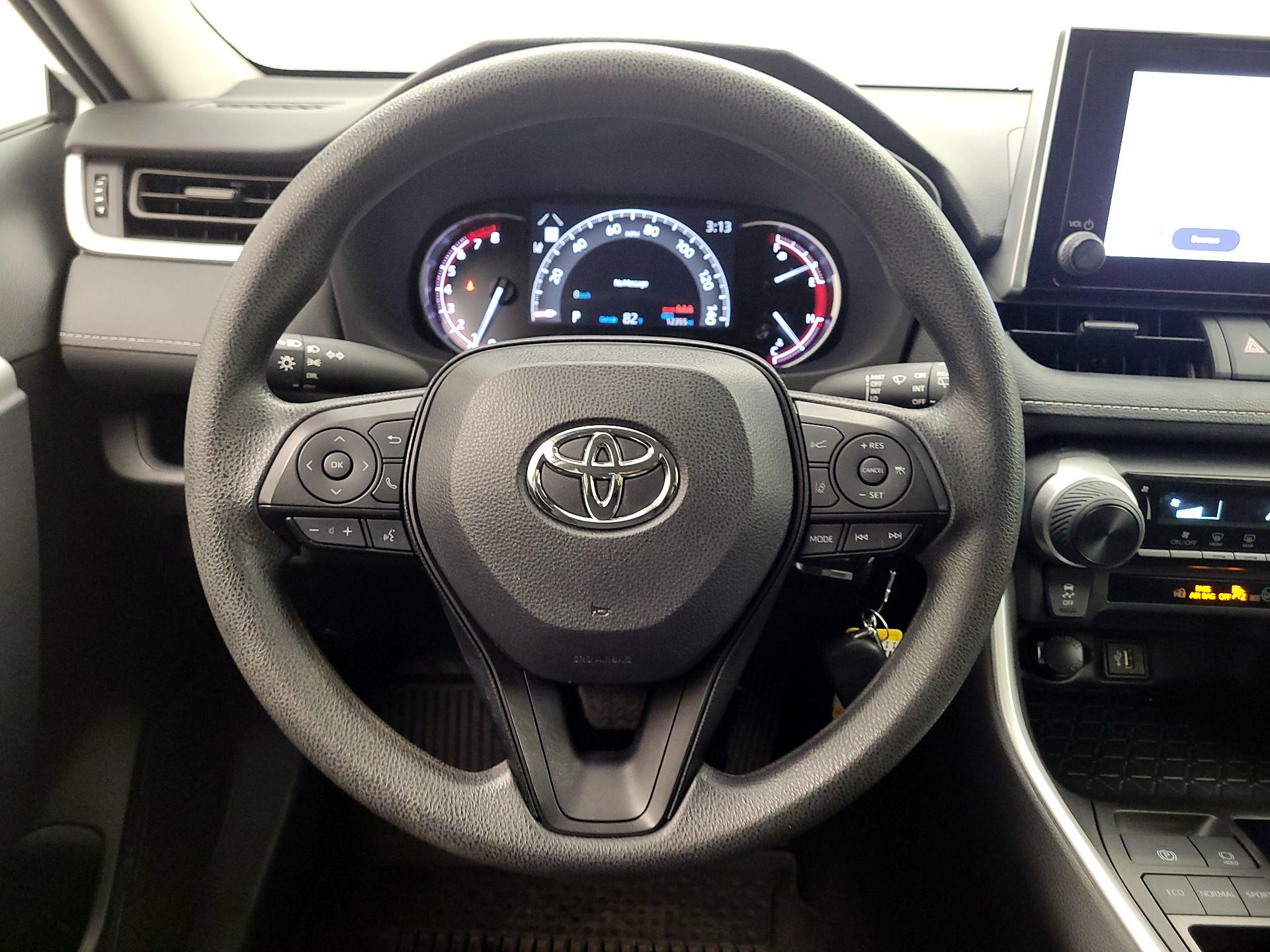 Thumbnail: 2024 Toyota RAV4 - 10