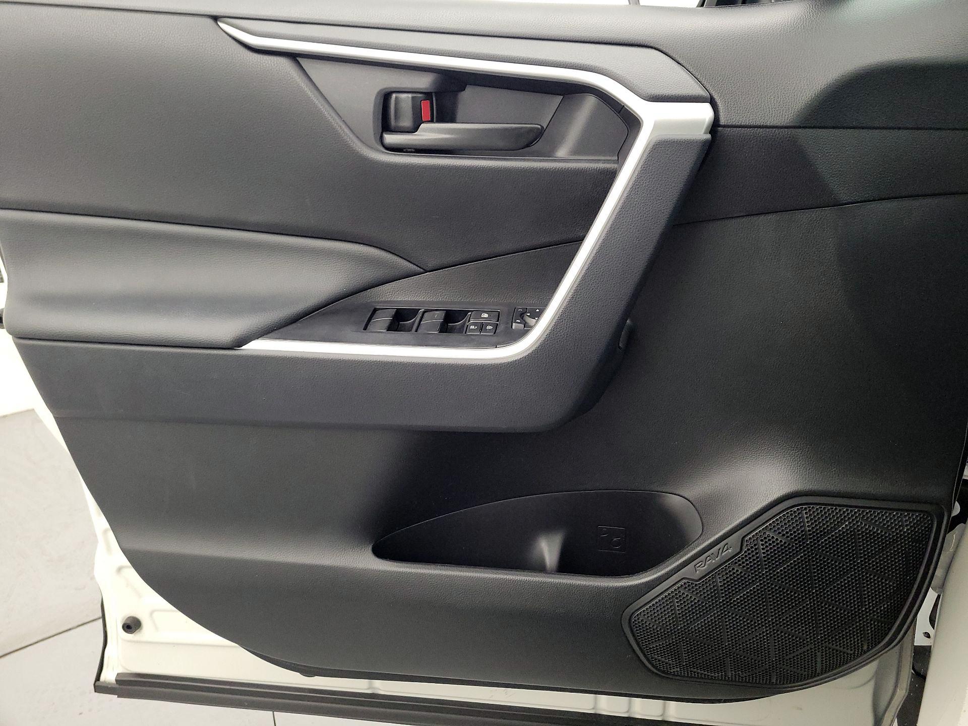 Thumbnail: 2024 Toyota RAV4 - 12