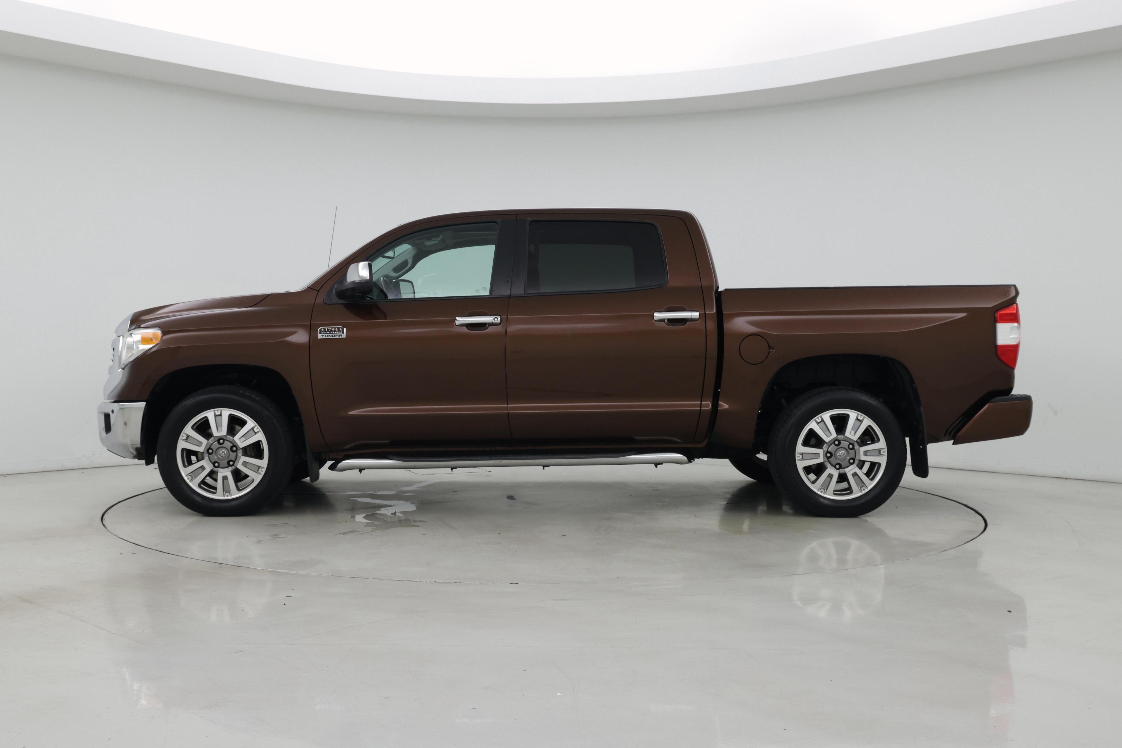 Thumbnail: 2016 Toyota Tundra - 3