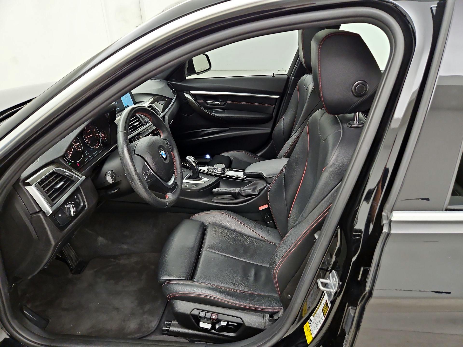 Thumbnail: 2017 BMW 3 Series - 11