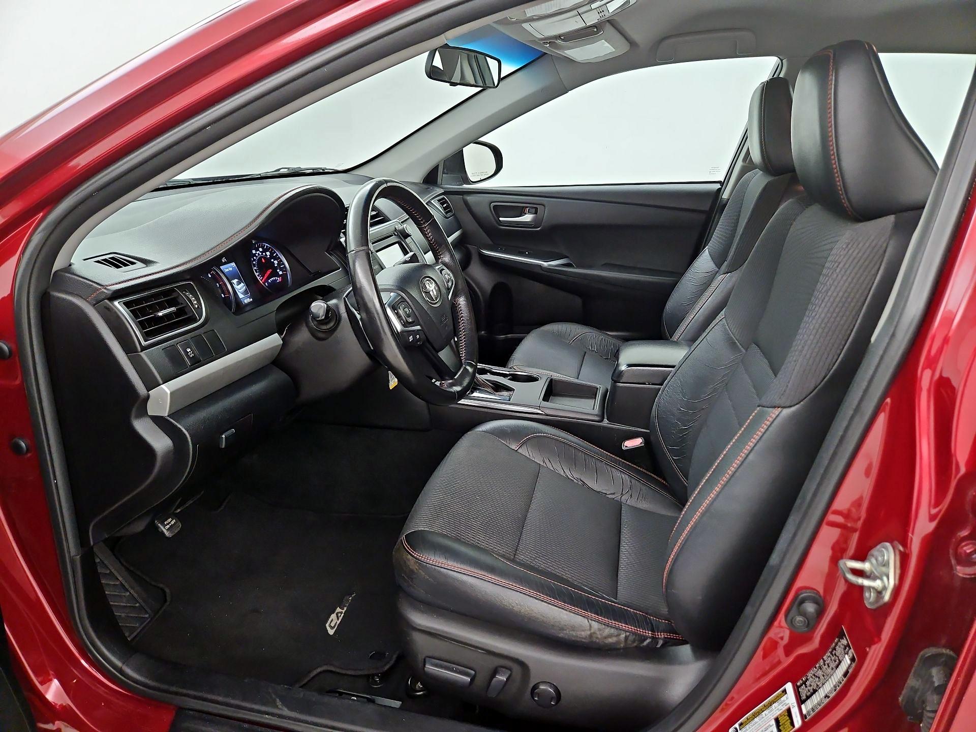 Thumbnail: 2016 Toyota Camry - 9